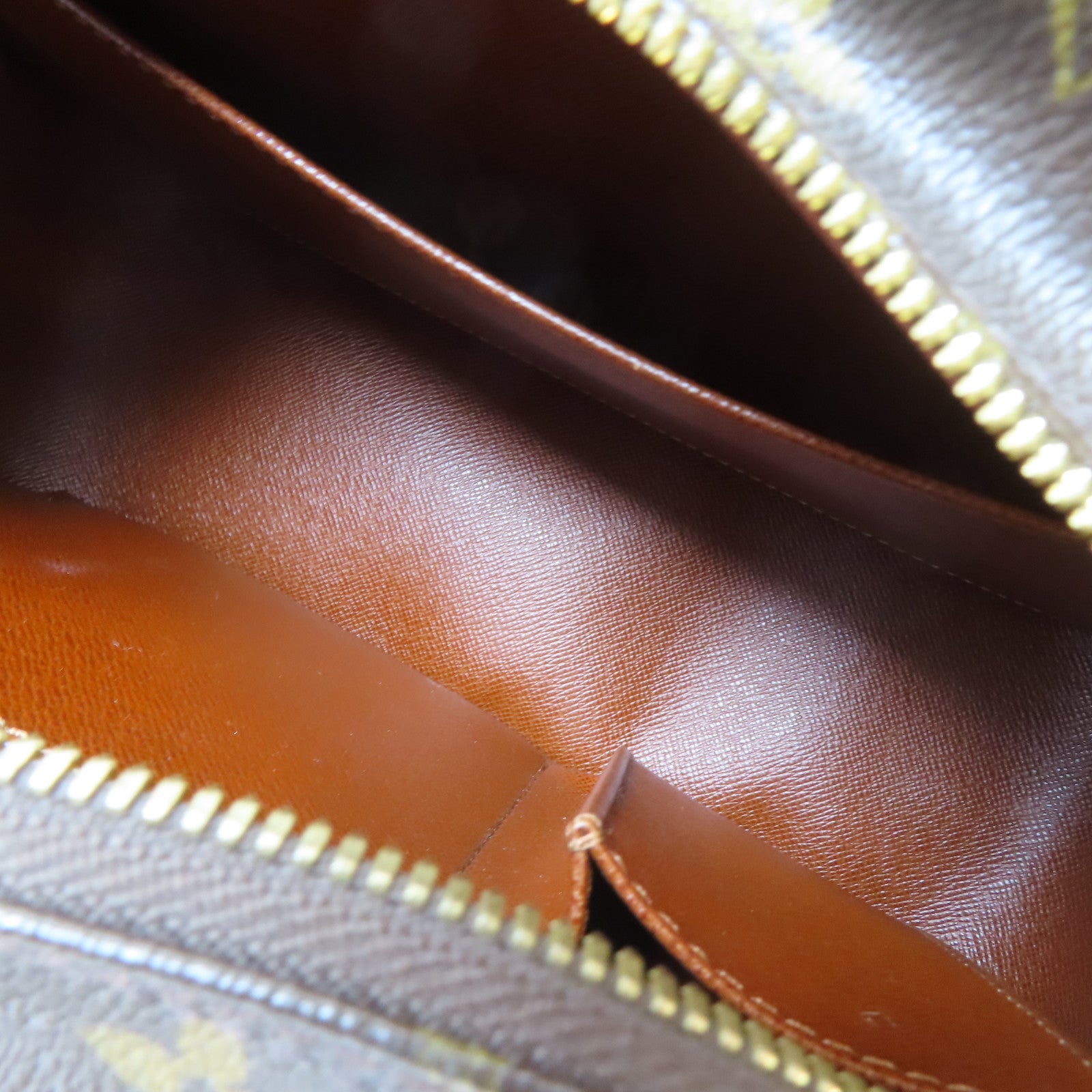 LOUIS VUITTON Monogram Cite MM金扣肩背袋啡色