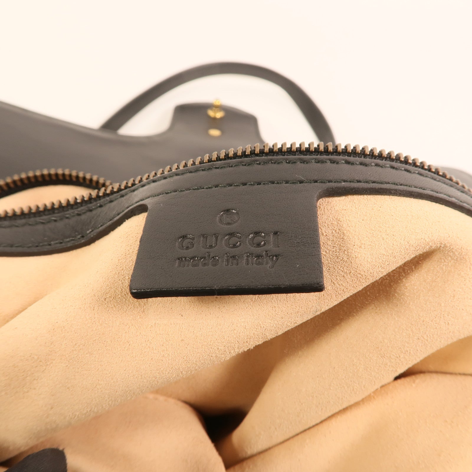 GUCCI 牛皮皮革GG Marmont Medium金扣鏈帶肩背袋