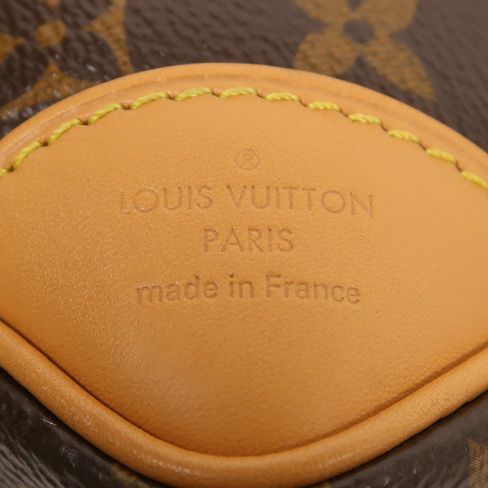 LOUIS VUITTON Monogram Odeon金扣手挽袋棕色
