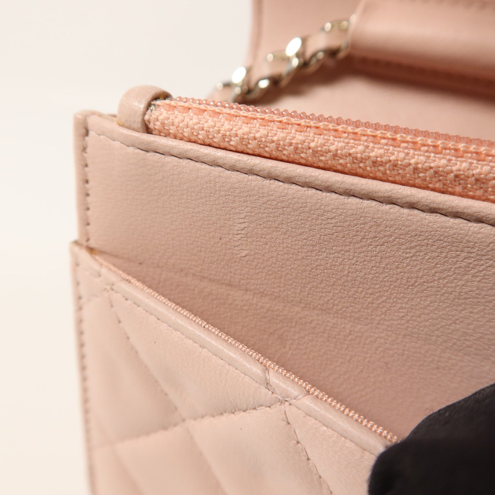 CHANEL 羊皮皮革WOC Wallet On Chain銀扣鏈帶肩背袋