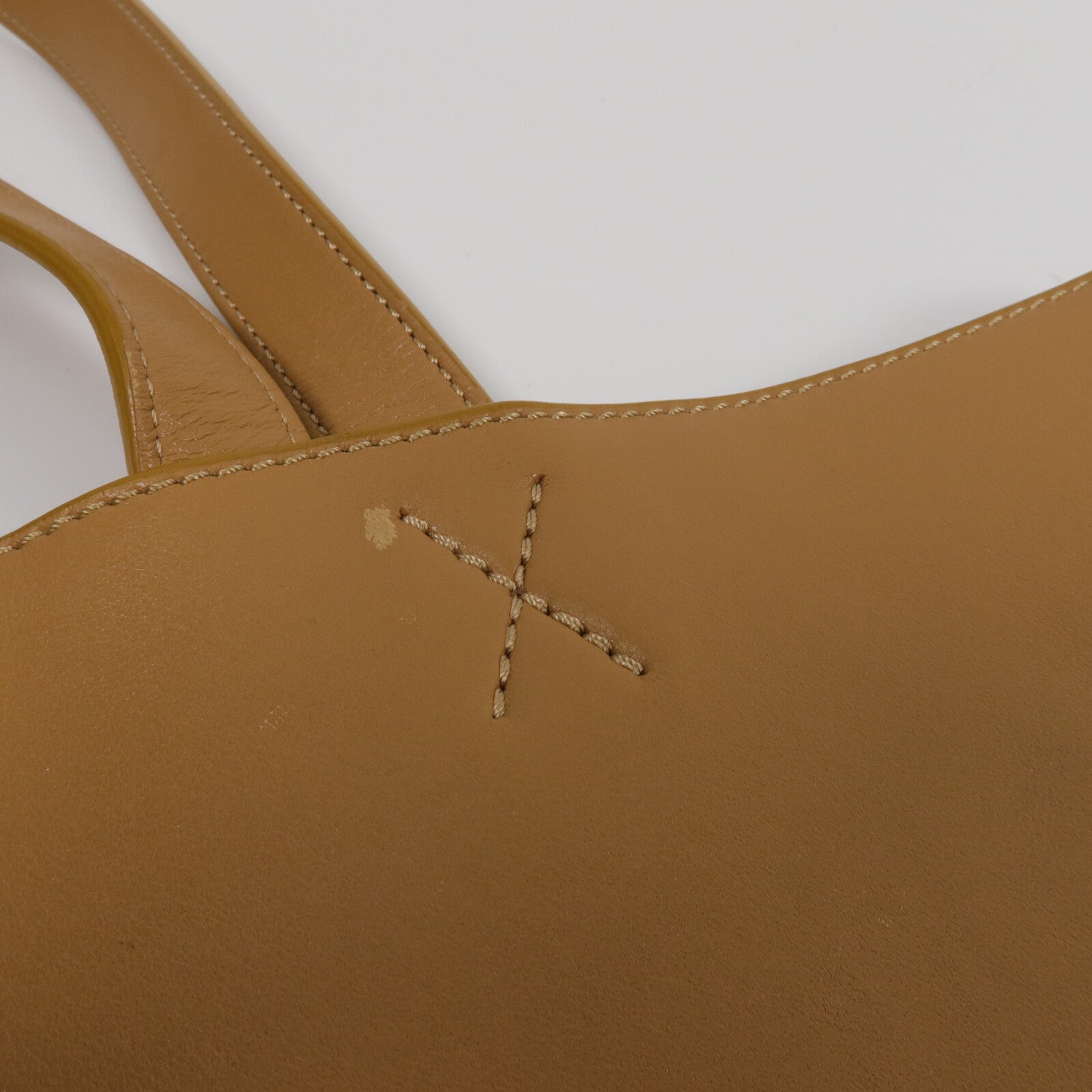 LOEWE 牛皮皮革Fold Tote XL肩背袋