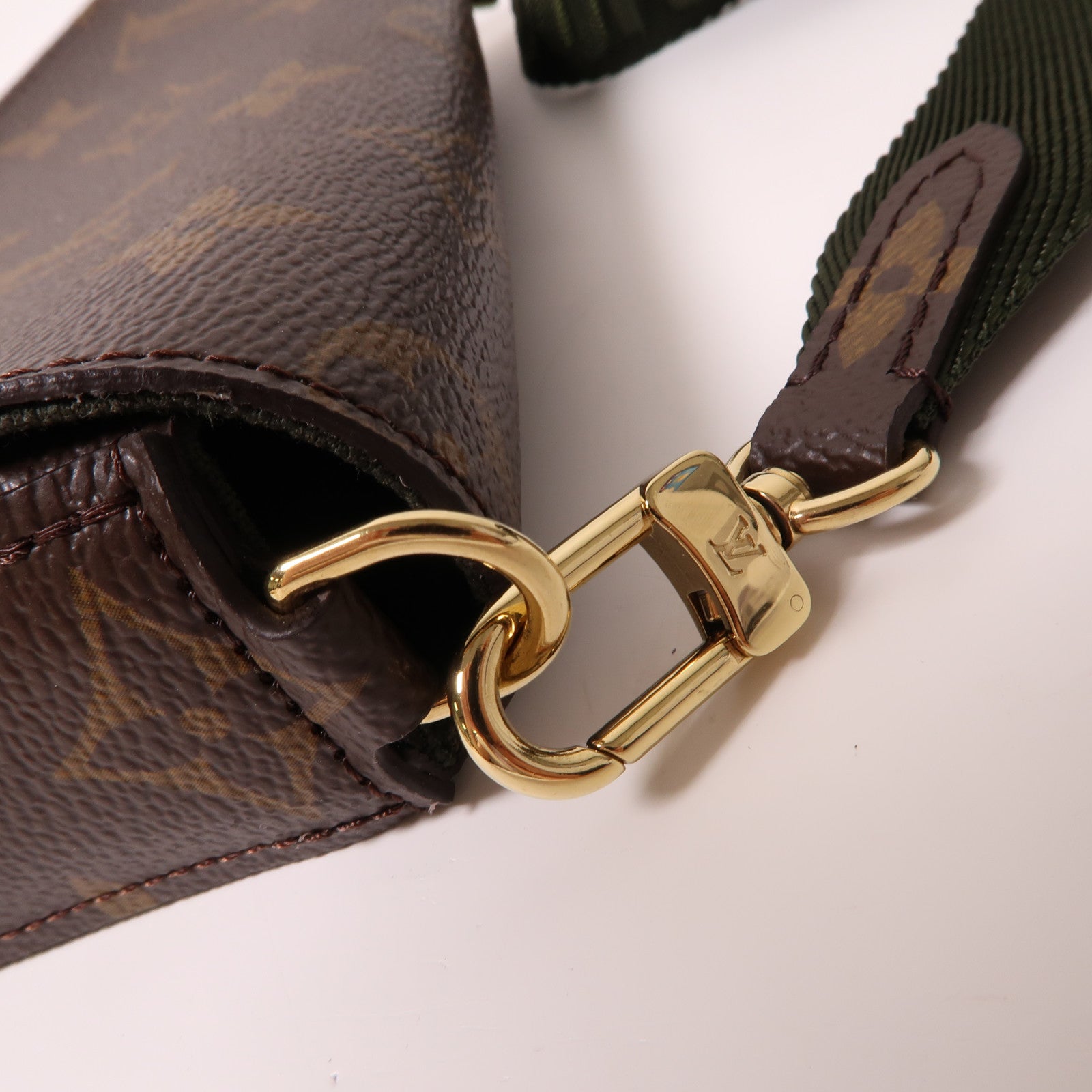 LOUIS VUITTON Monogram Felicie Strap & Go金扣肩背袋啡色