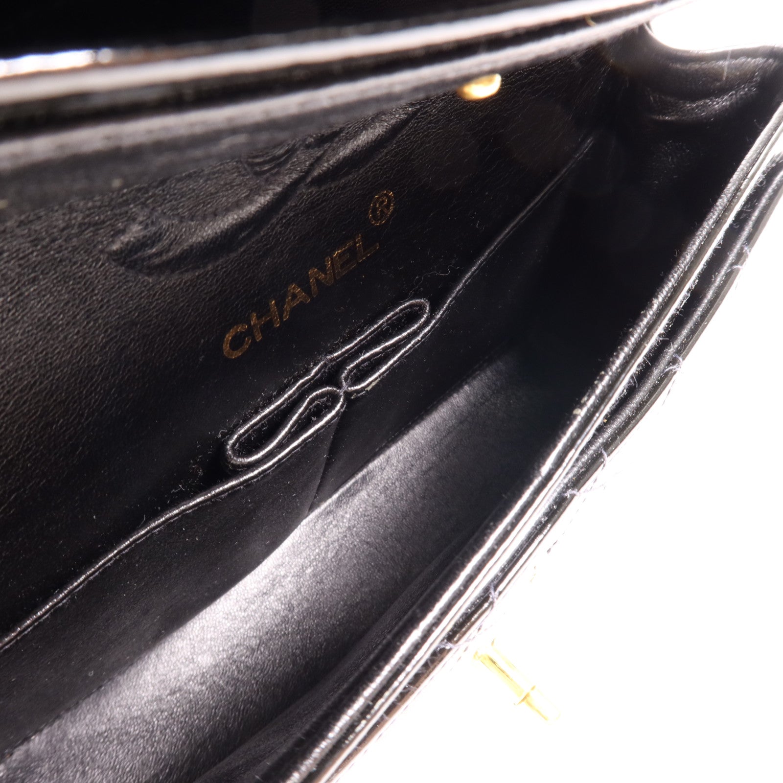 CHANEL 漆皮皮革Classic 23金扣鏈帶肩背袋