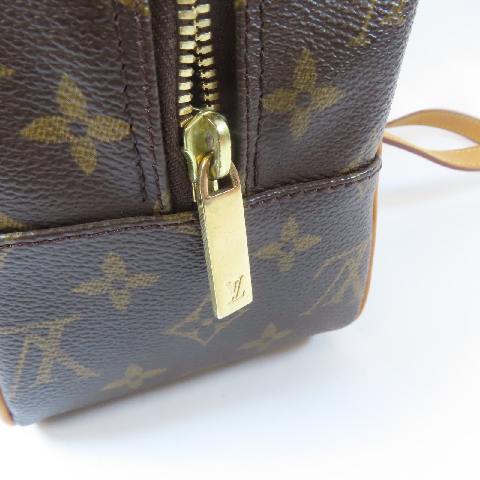 LOUIS VUITTON Monogram Cite MM金扣肩背袋啡色