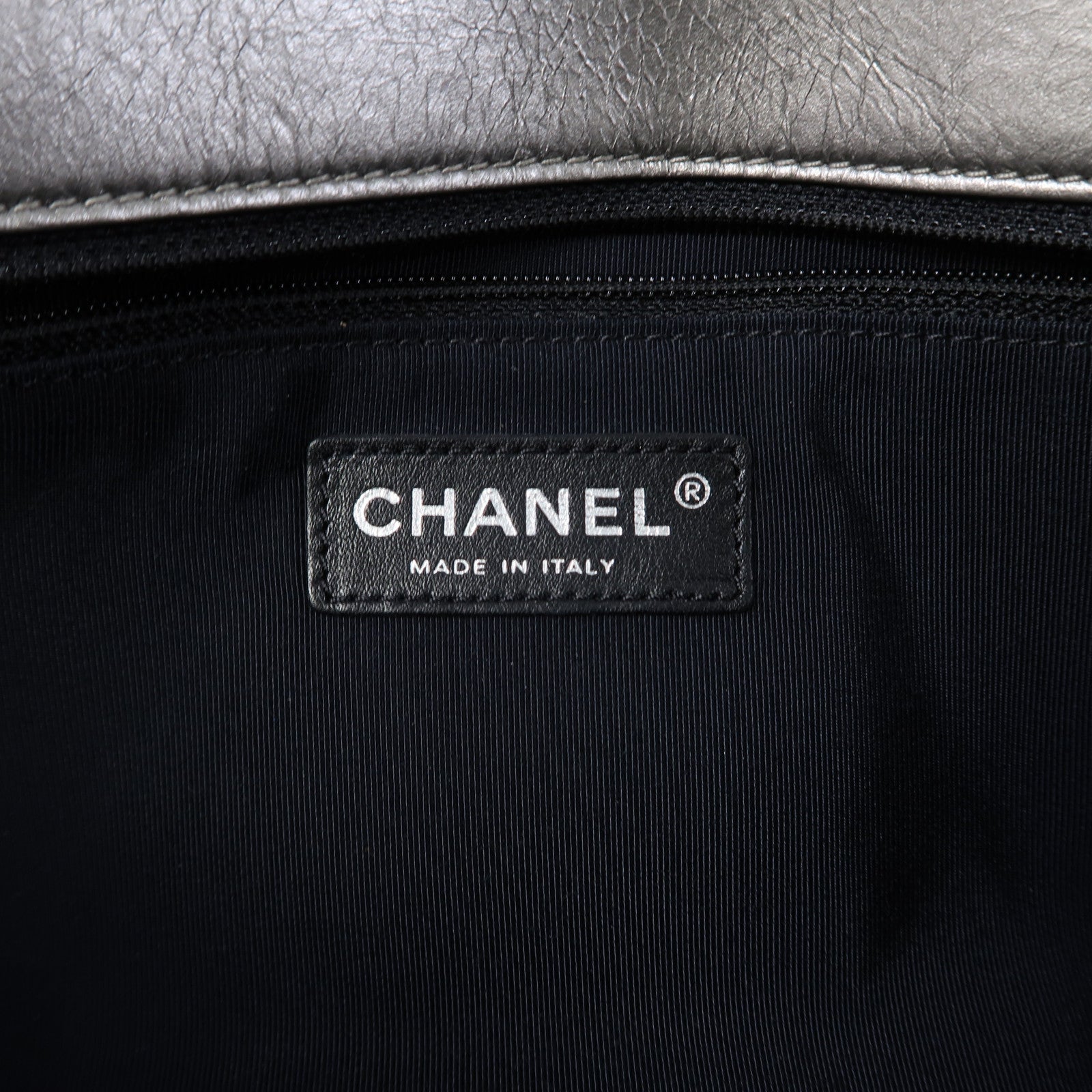 CHANEL 菱格牛皮皮革Chain Shoulder銀扣鏈帶肩背袋銀色
