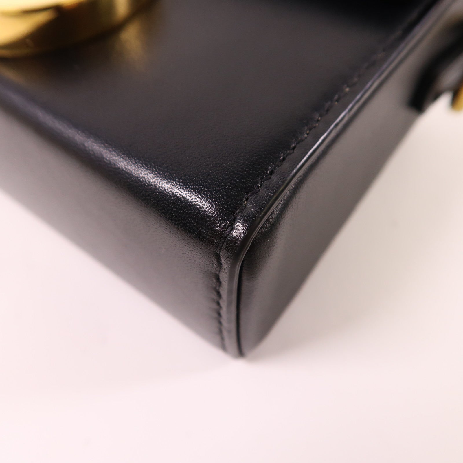 Dior 牛皮皮革30 Montaigne金扣肩背袋