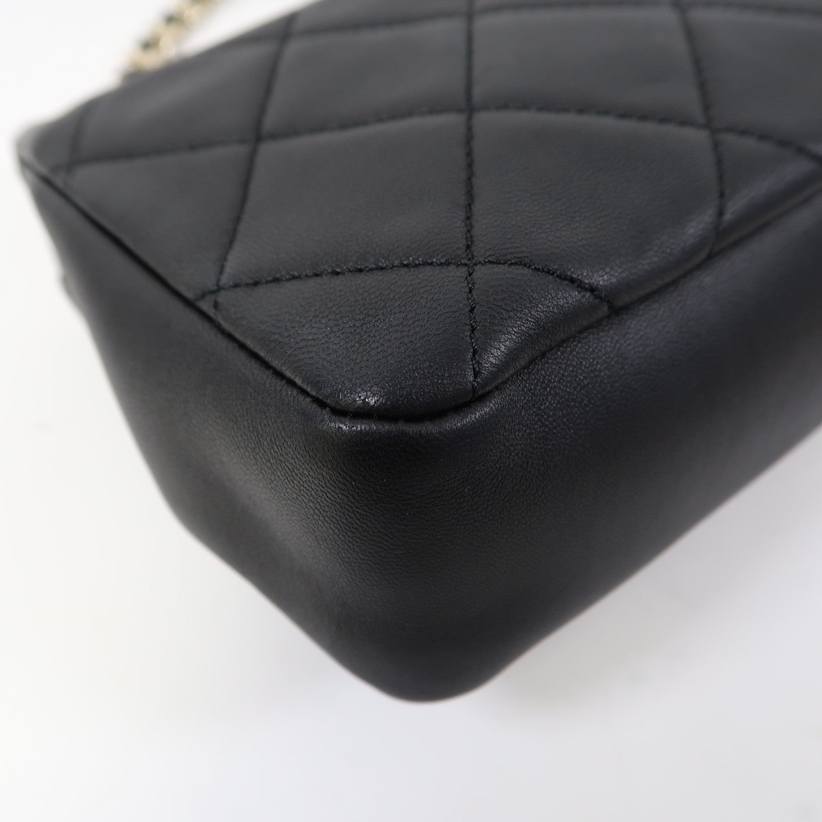 CHANEL 菱格羊皮皮革Chain Shoulder金扣鏈帶肩背袋