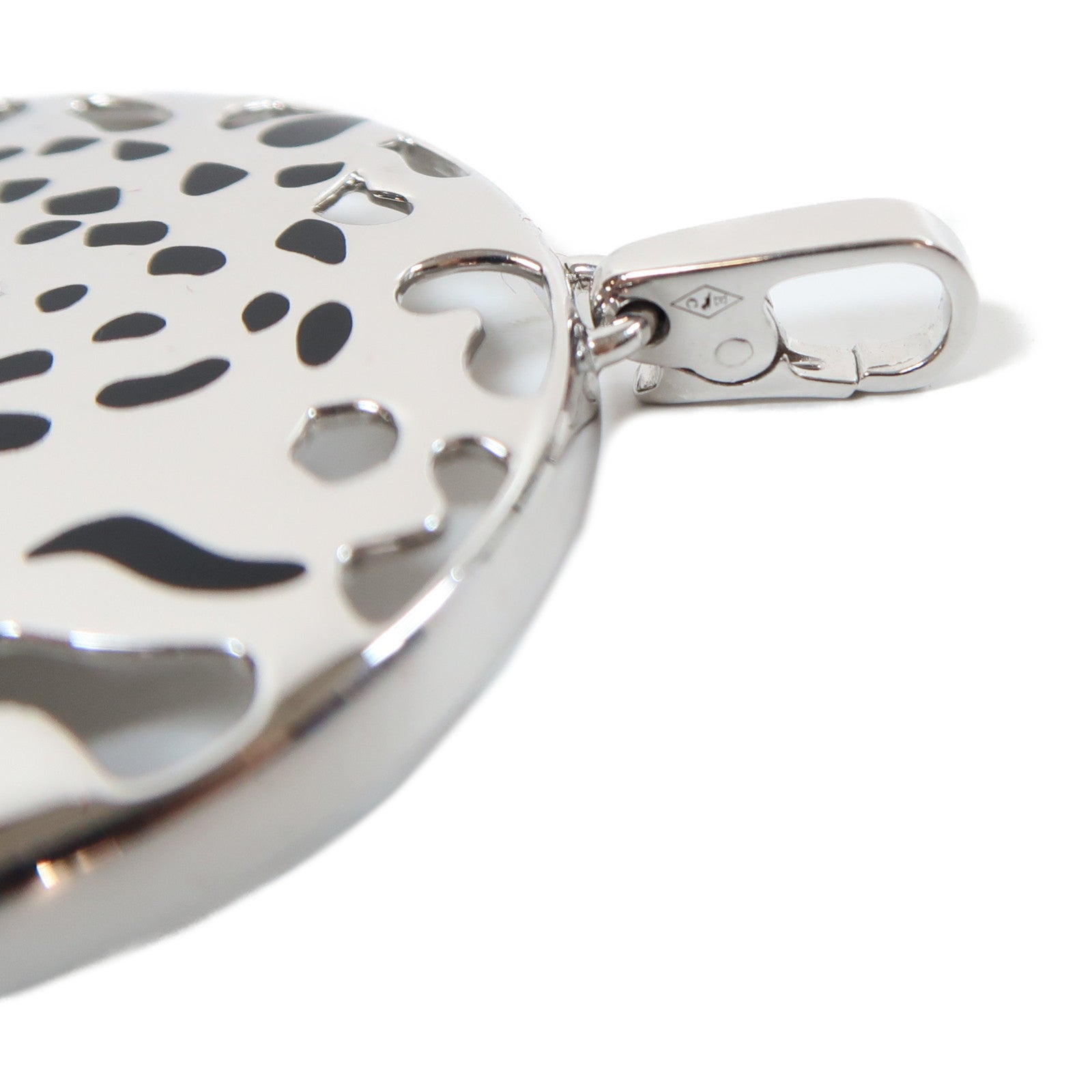 CARTIER (PRICE DOWN) Panthere Pellage Pendant Garnet 18K White Gold Black Lacquer