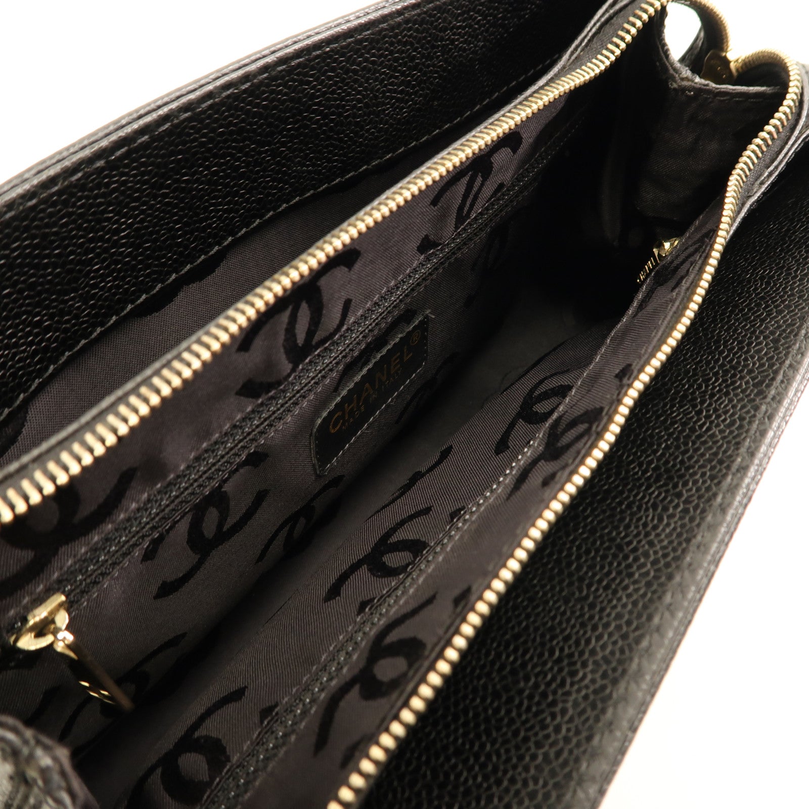 CHANEL 牛皮皮革Hand Bag金扣手挽袋黑色