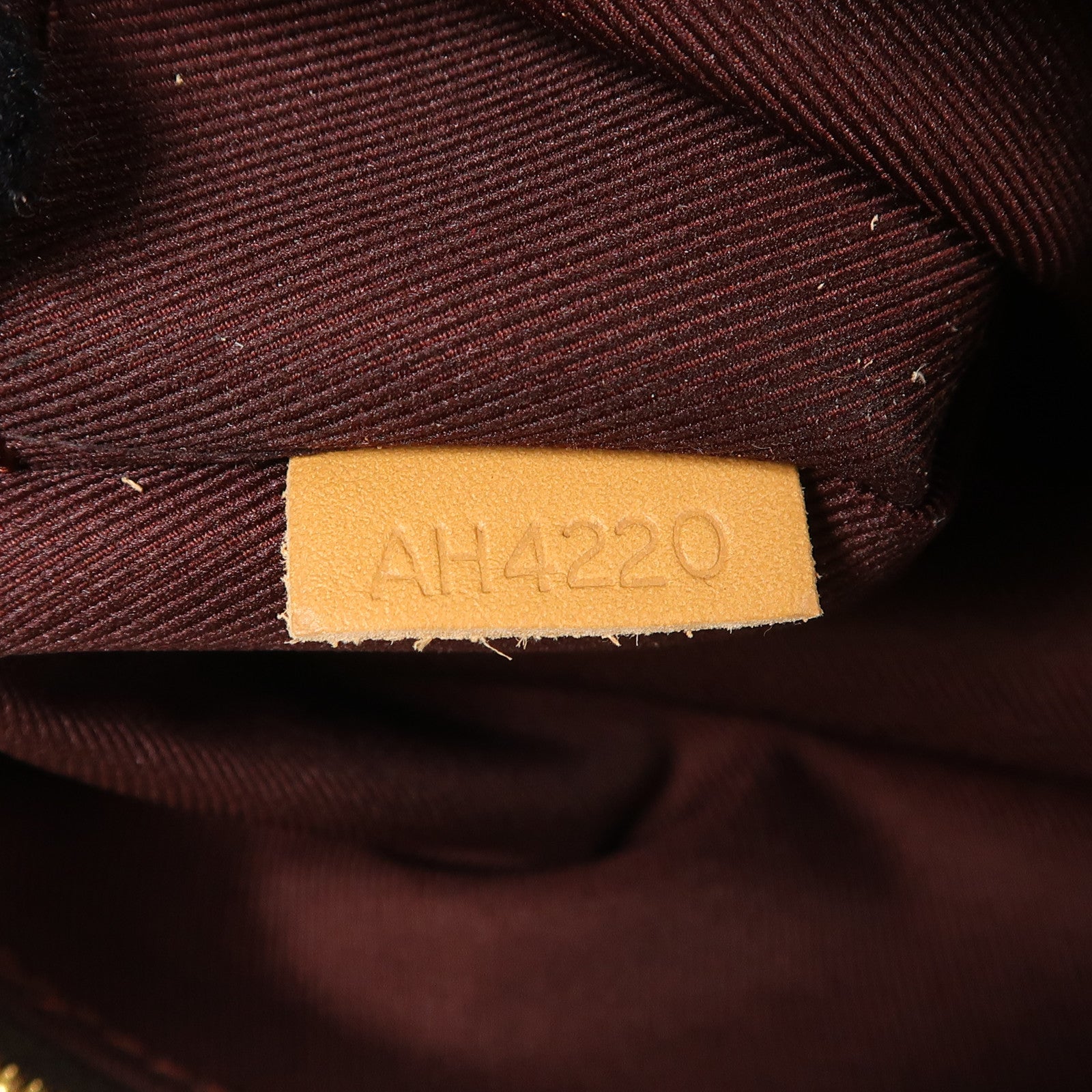 LOUIS VUITTON Monogram Odeon金扣手挽袋棕色