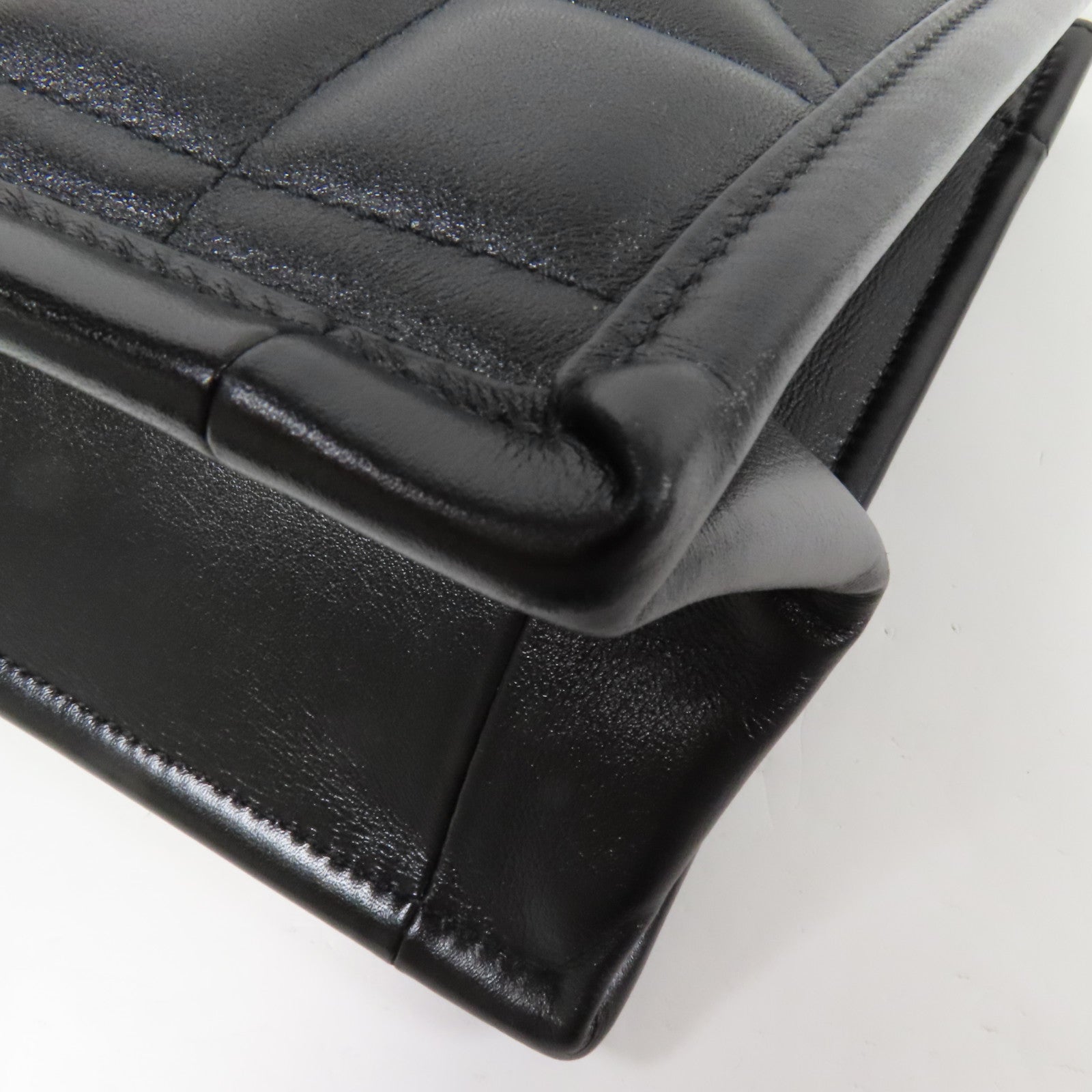 Dior 羊皮皮革Essential Tote Small金扣肩背袋