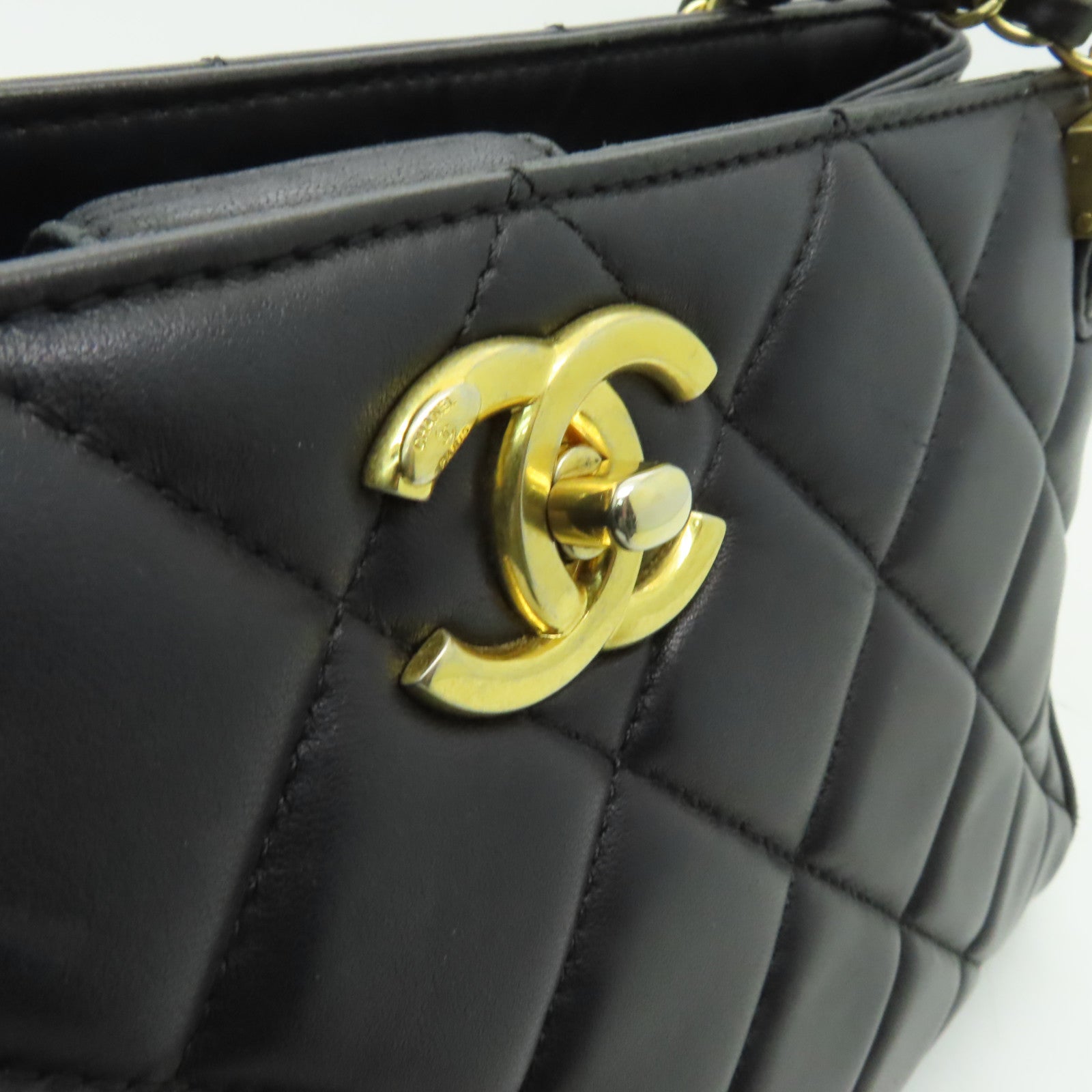 CHANEL 【激減優惠】菱格羊皮皮革Chain Choulder Bag金扣鏈帶肩背袋黒色