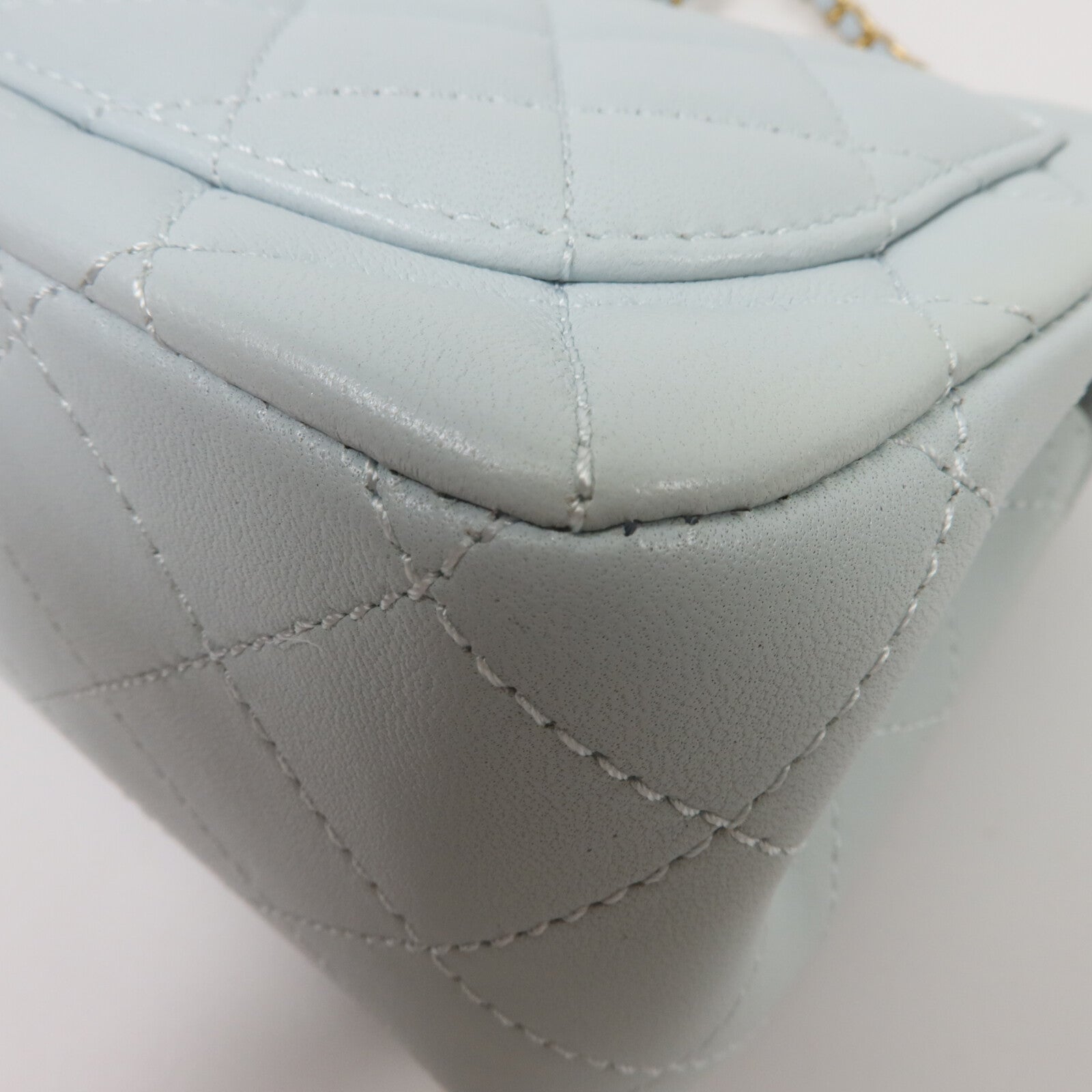 CHANEL 羊皮皮革Classic 17 Gold Ball鏈帶肩背袋