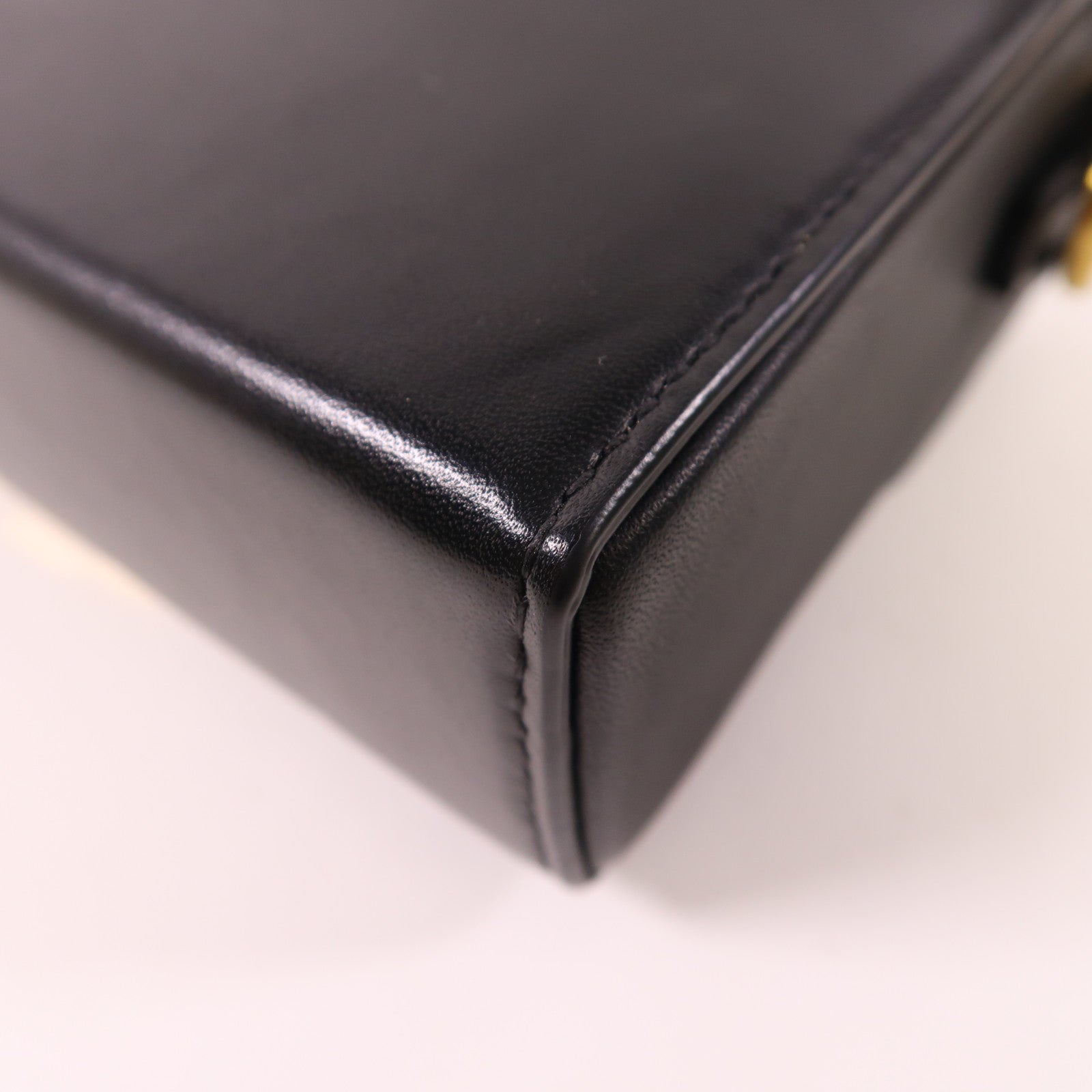 Dior 【激減優惠】牛皮皮革30 Montaigne金扣肩背袋