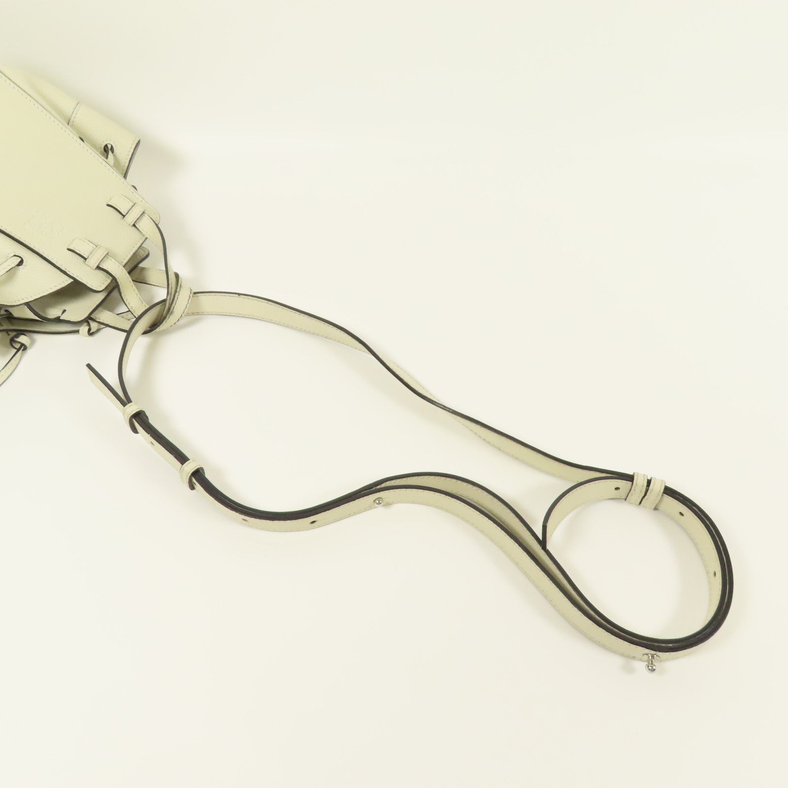 LOEWE 牛皮皮革Mini Hammock銀扣手挽肩背兩用袋