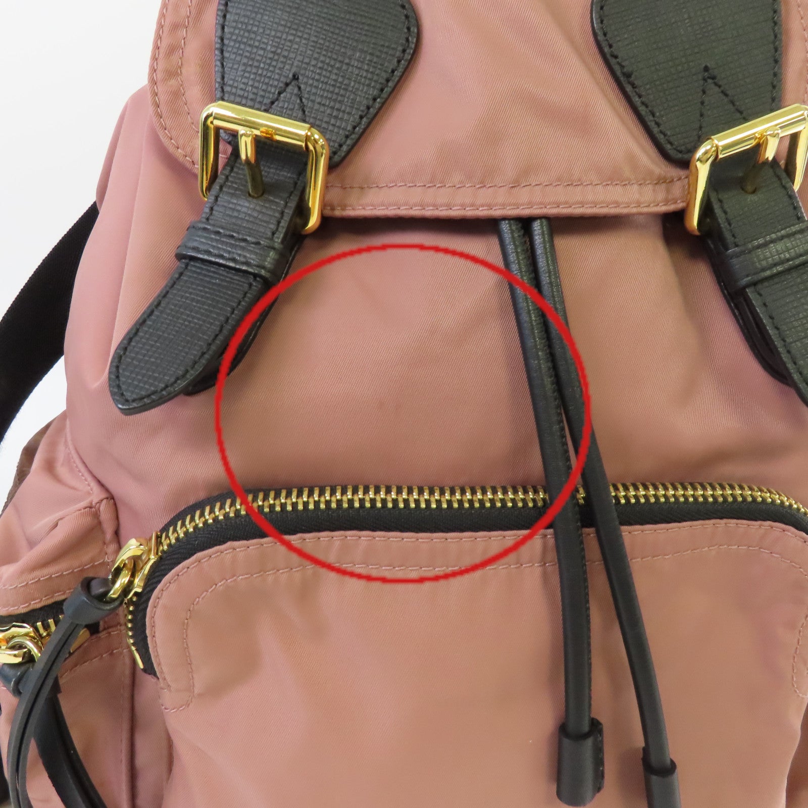 BURBERRY 尼龍Backpack金扣背包粉紅色
