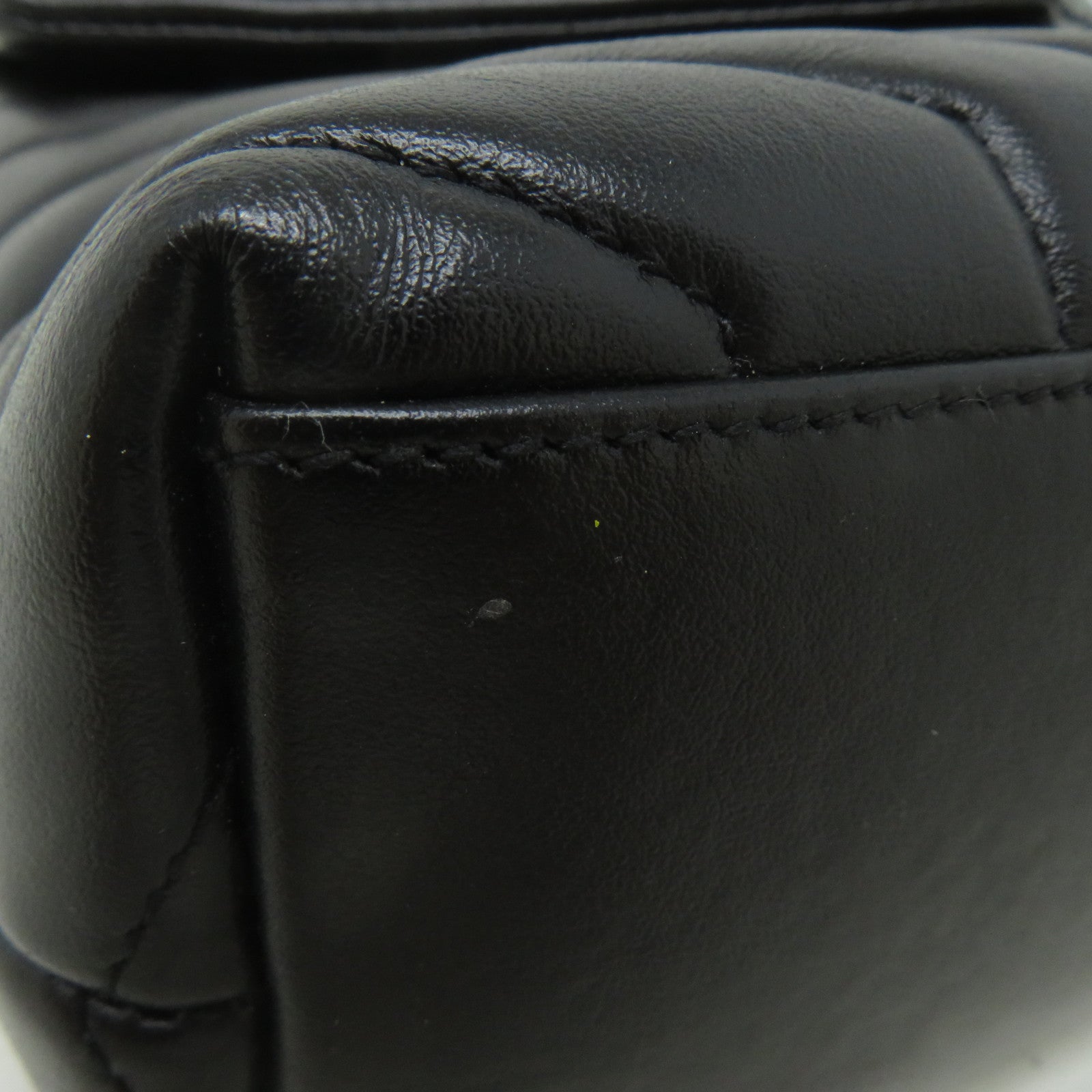 SAINT LAURENT 牛皮皮革Small Loulou黑扣肩背袋黑色