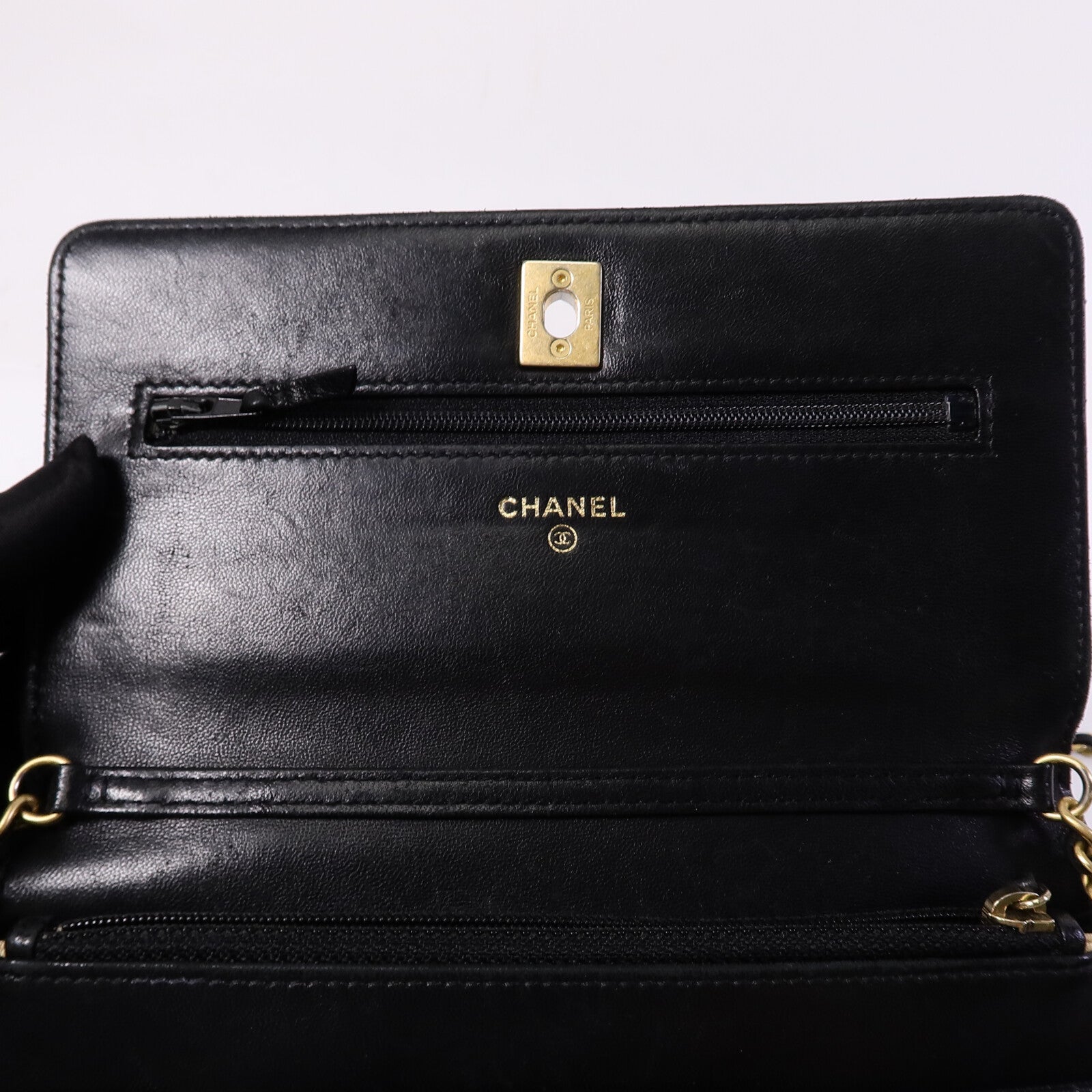 CHANEL 羊皮皮革Wallet On Chain W Gold Ball鏈帶肩背袋