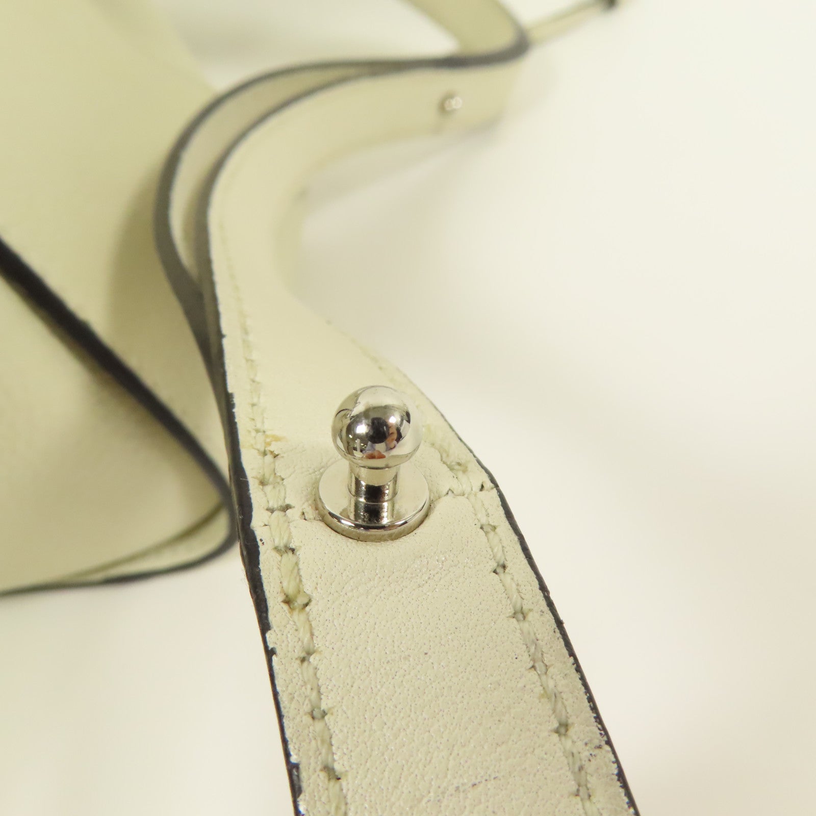 LOEWE 牛皮皮革Mini Hammock銀扣手挽肩背兩用袋