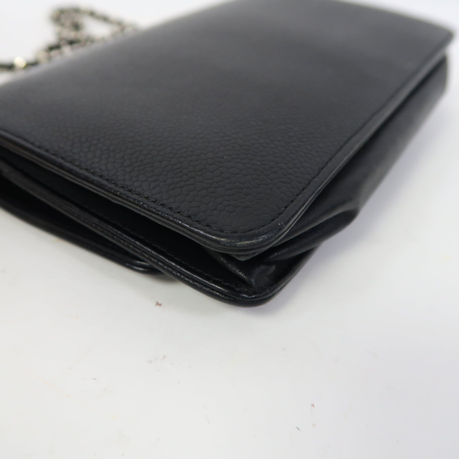 CHANEL Caviar皮革Wallet On Chain銀扣鏈帶肩背袋黑色
