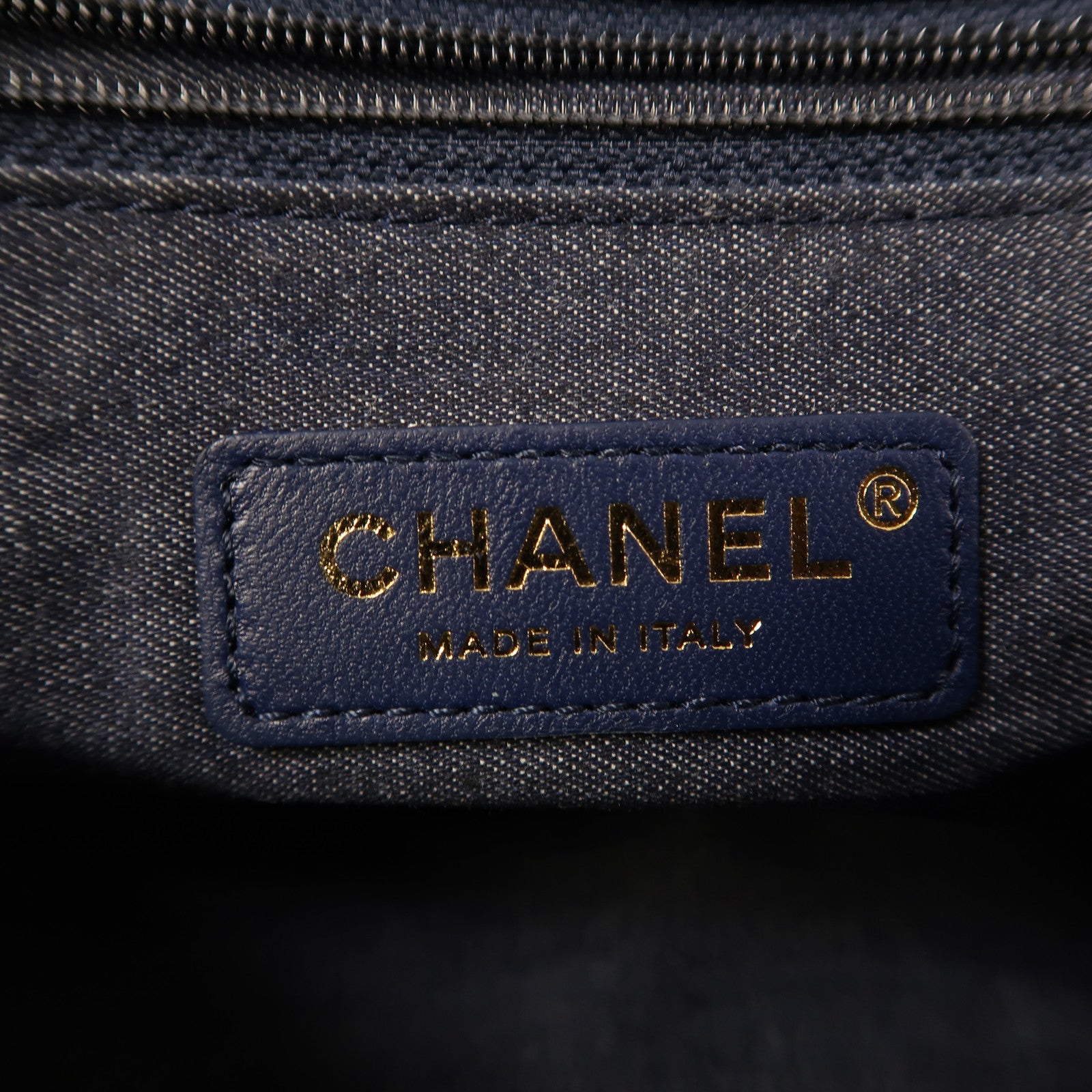 CHANEL 菱格羊皮皮革Chain Shoulder金扣鏈帶肩背袋