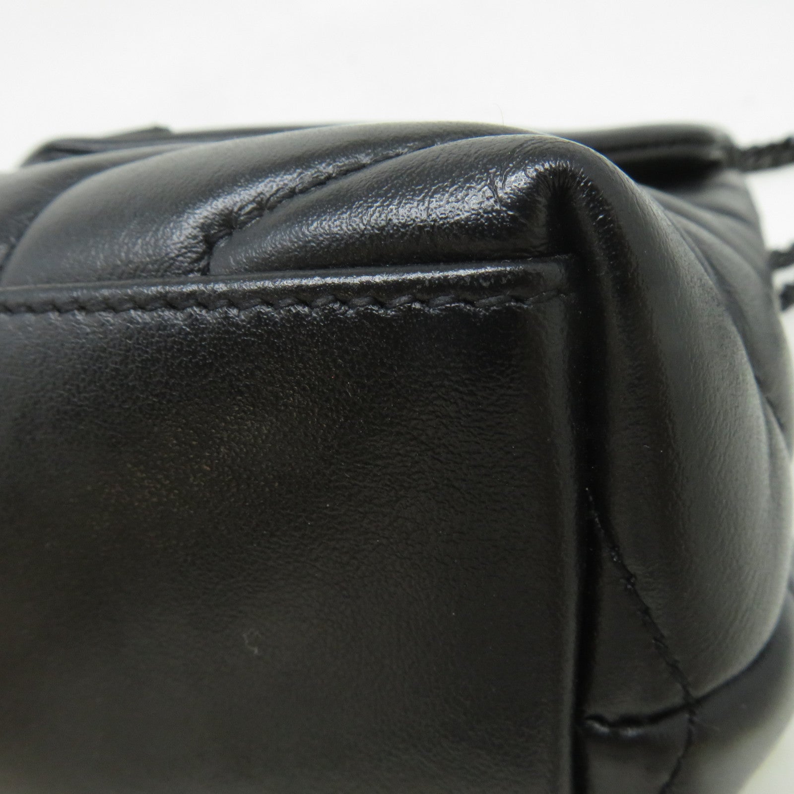 SAINT LAURENT 牛皮皮革Small Loulou黑扣肩背袋黑色