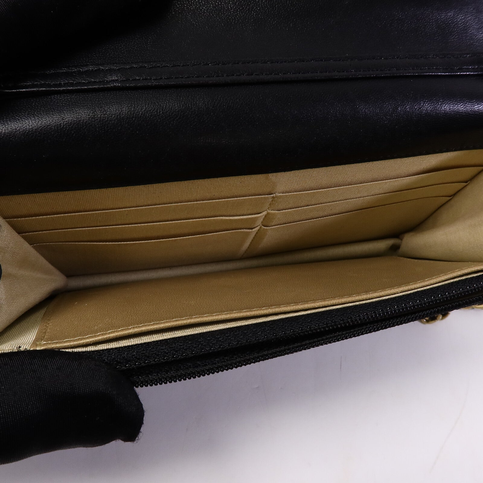 CHANEL 羊皮皮革Wallet On Chain W Gold Ball鏈帶肩背袋