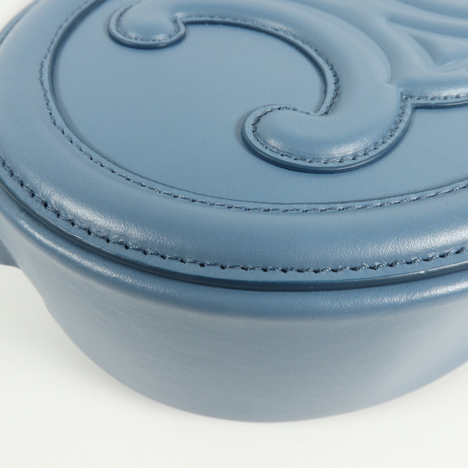 CELINE 牛皮皮革Cuir Triomphe Oval Purse肩背袋