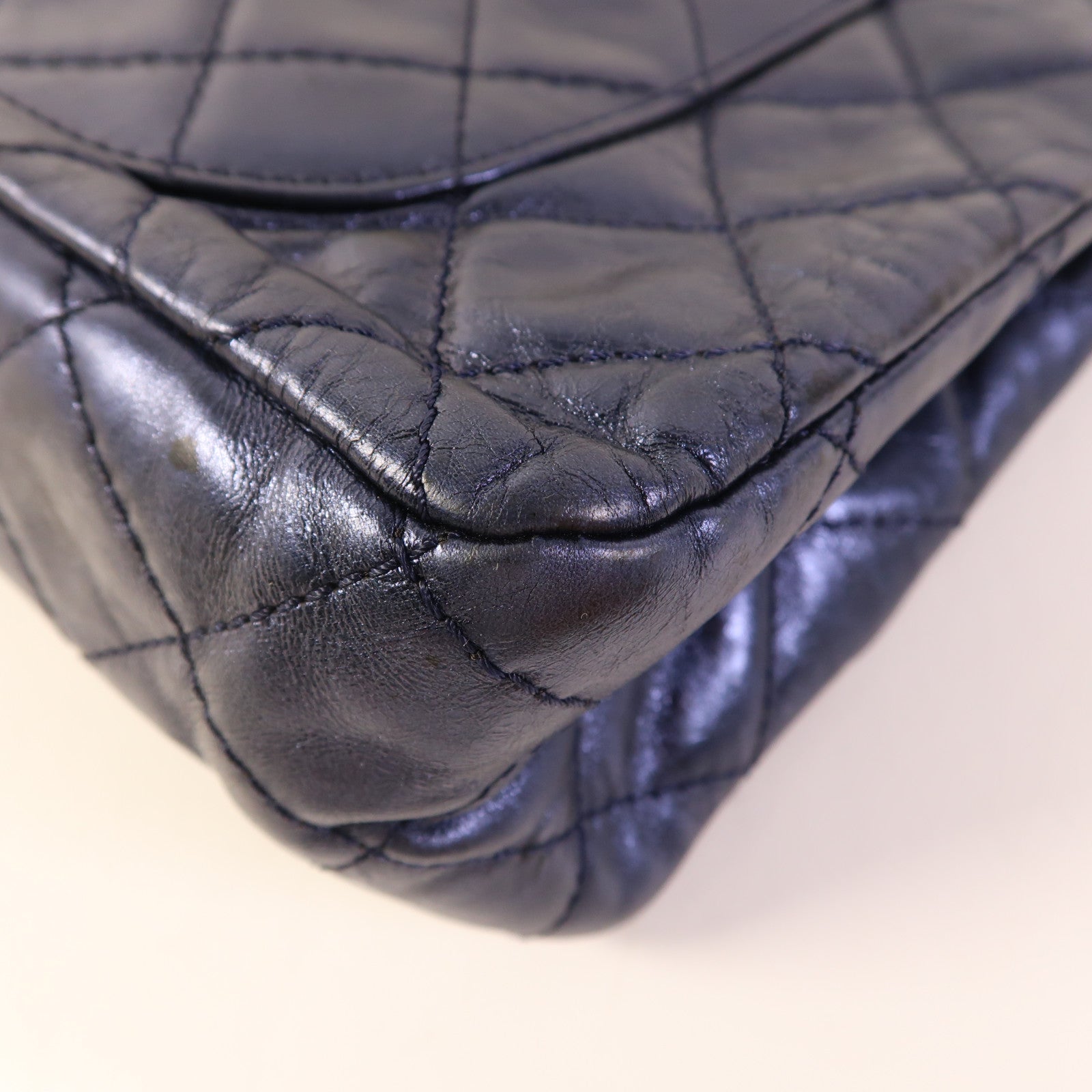 CHANEL 牛皮皮革2.55銀扣鏈帶肩背袋