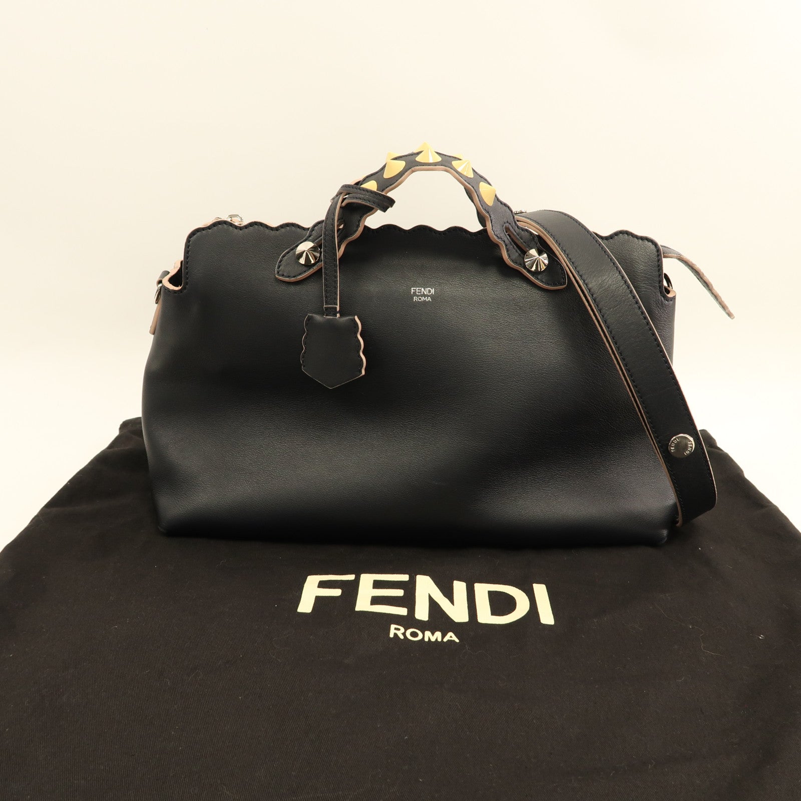 FENDI 牛皮皮革By The Way銀扣手挽肩背兩用袋黑色