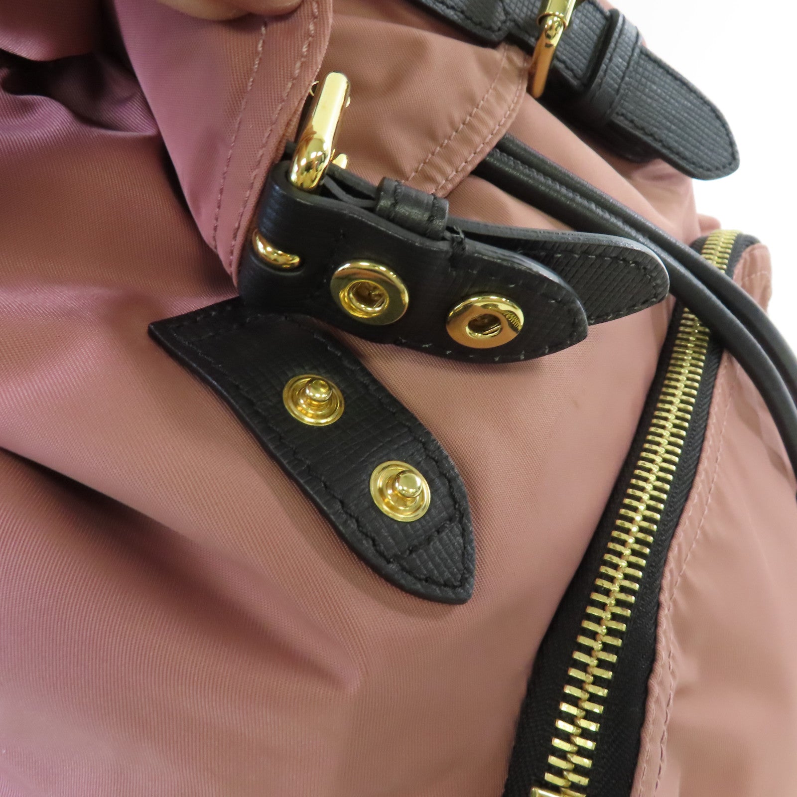 BURBERRY 尼龍Backpack金扣背包粉紅色