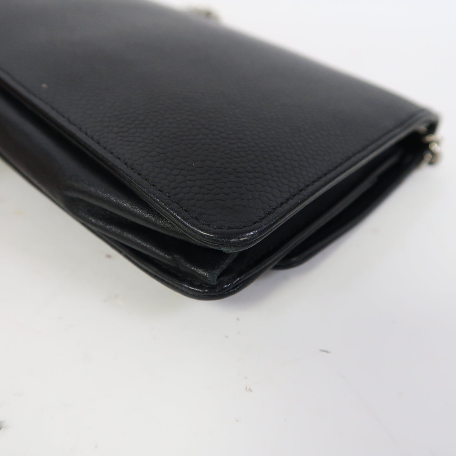 CHANEL Caviar皮革Wallet On Chain銀扣鏈帶肩背袋黑色