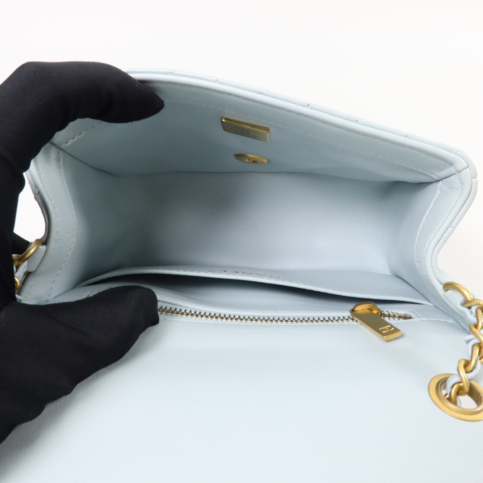 CHANEL 羊皮皮革Classic 17 Gold Ball鏈帶肩背袋