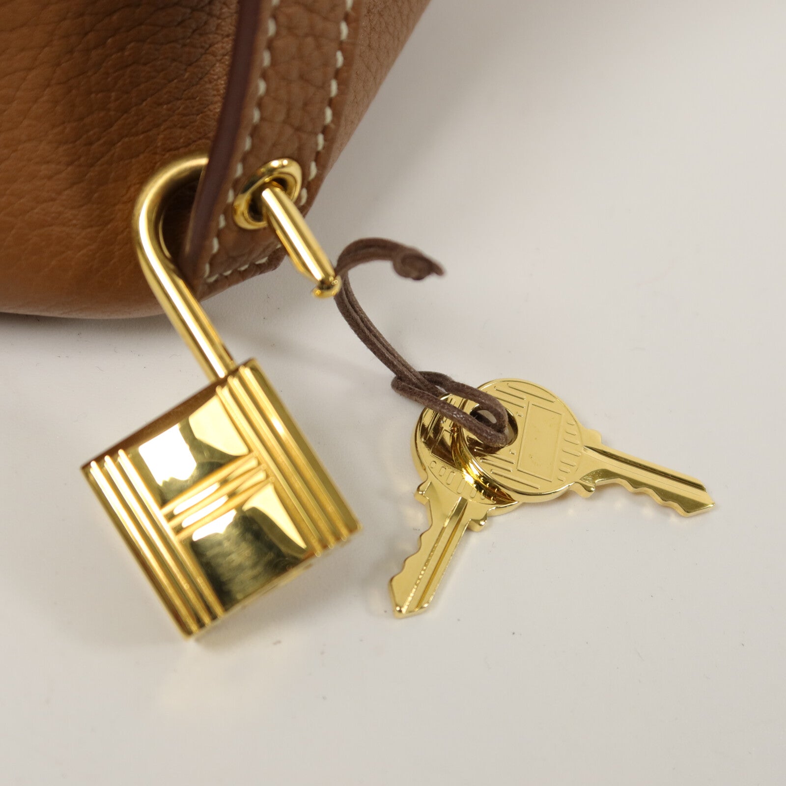 HERMES Clemence皮革Picotin PM手挽袋Gold