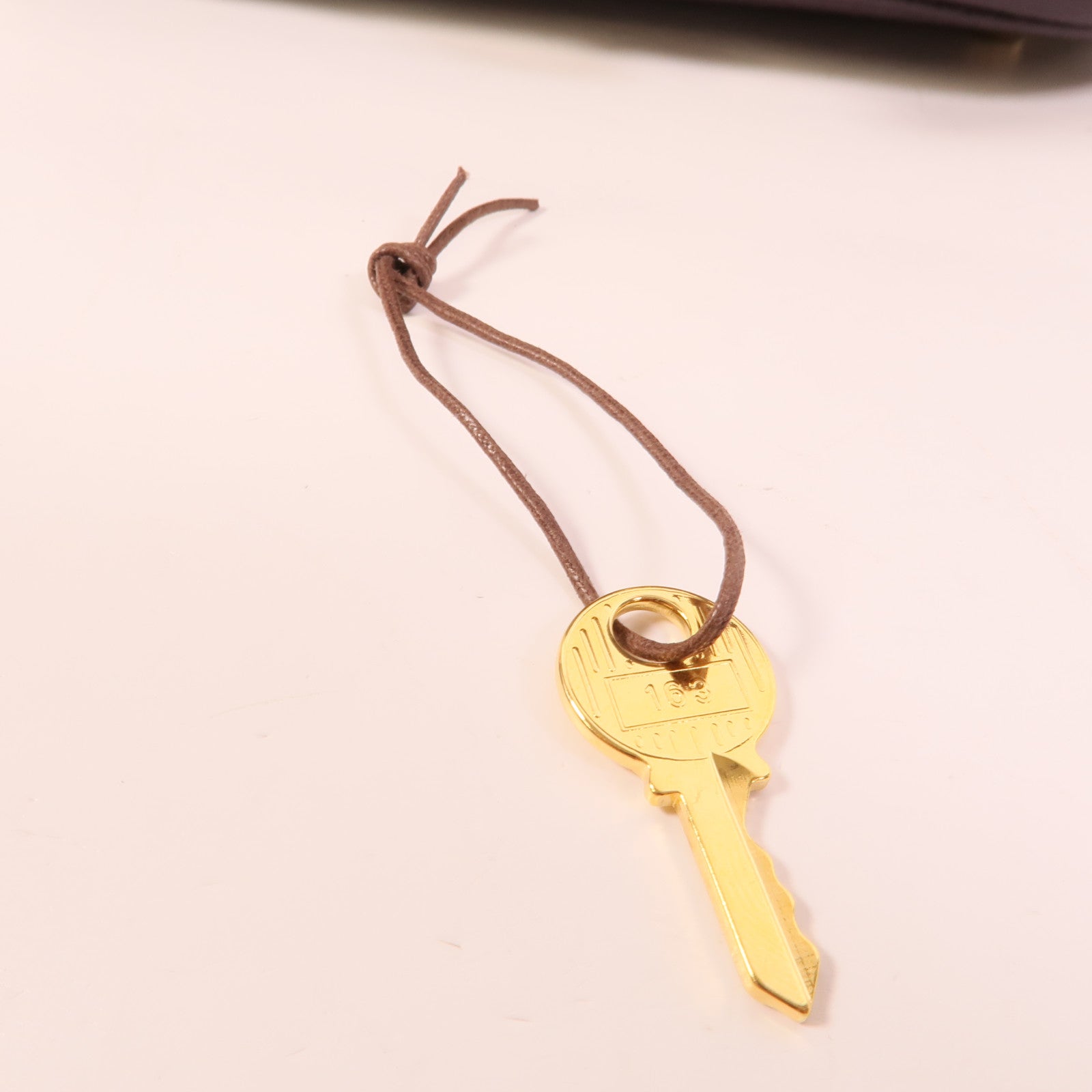 HERMES Clemence皮革Picotin MM手挽袋Raisin