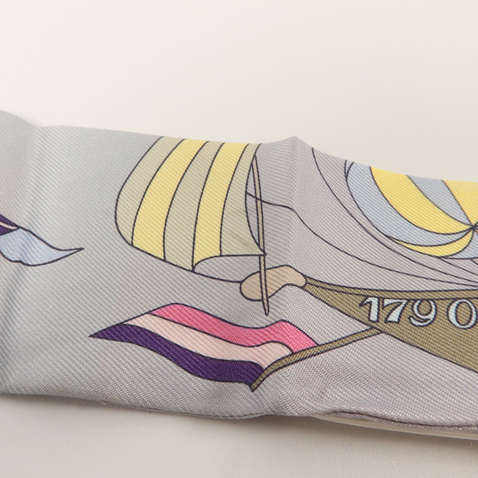 HERMES 絲質Twilly絲巾