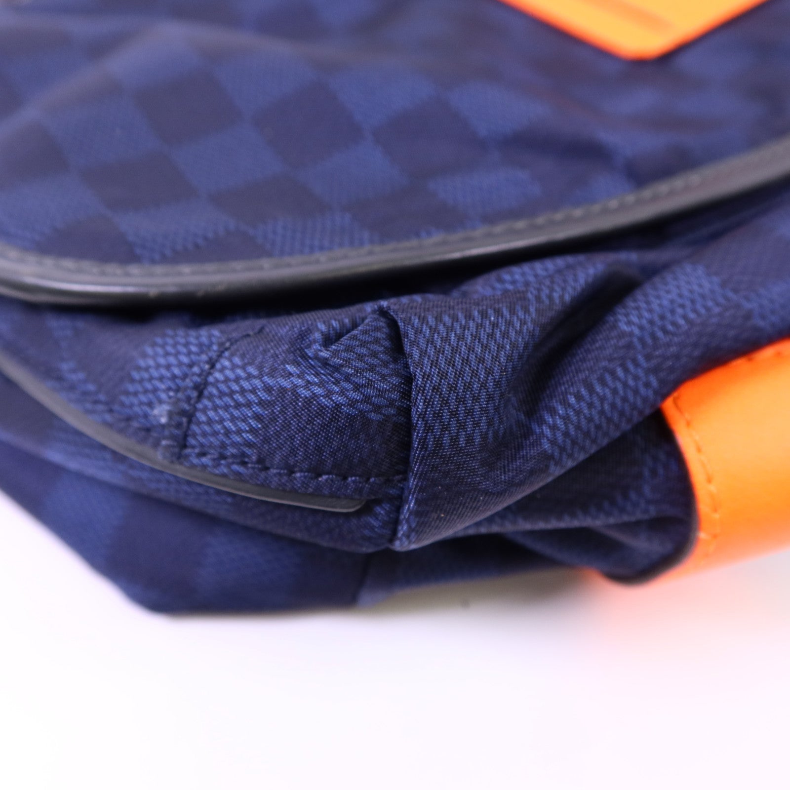 LOUIS VUITTON Damier Challenge LV Cup Messenger Bag肩背袋