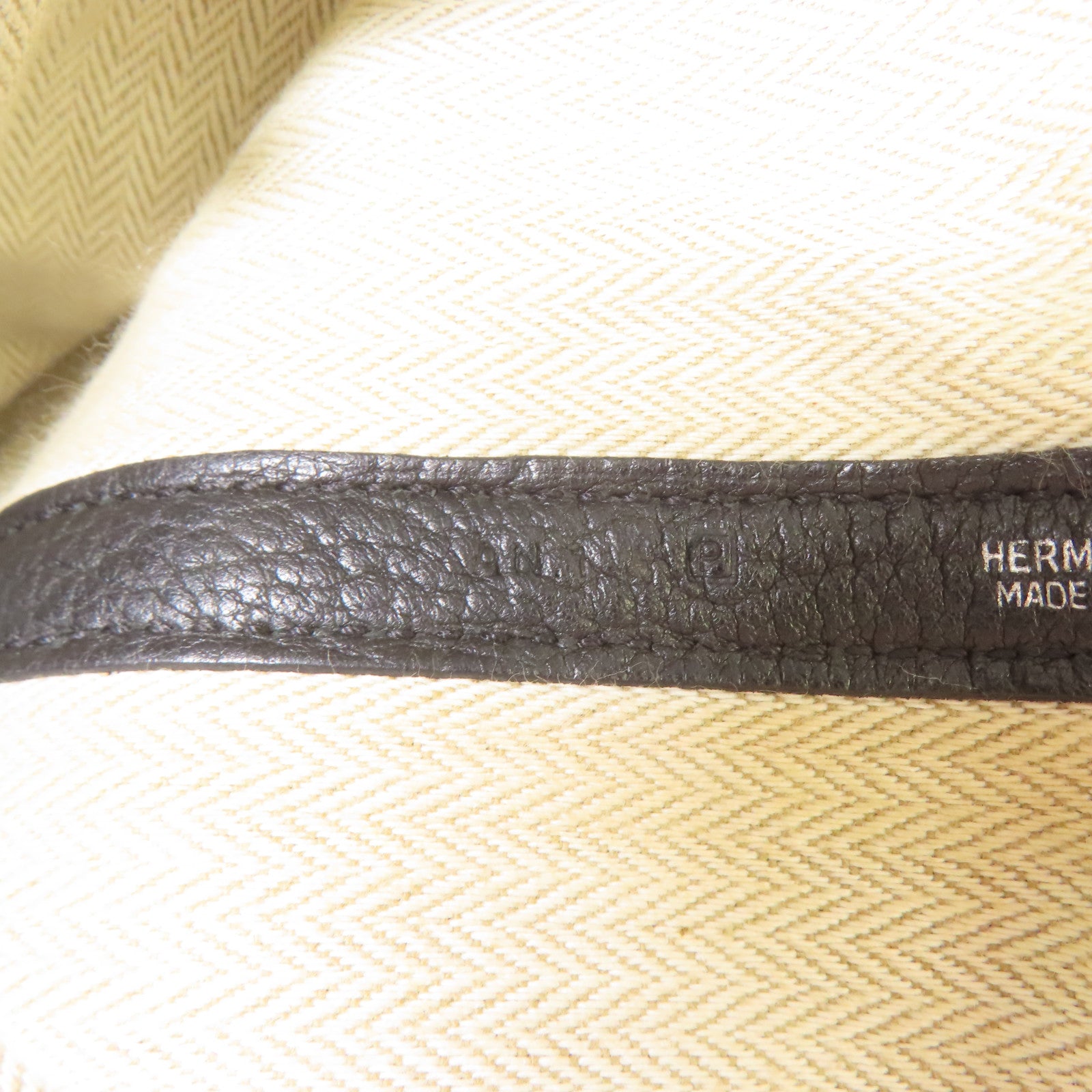 HERMES Negonda皮革Garden Party PM銀扣手挽袋Noir/黑色