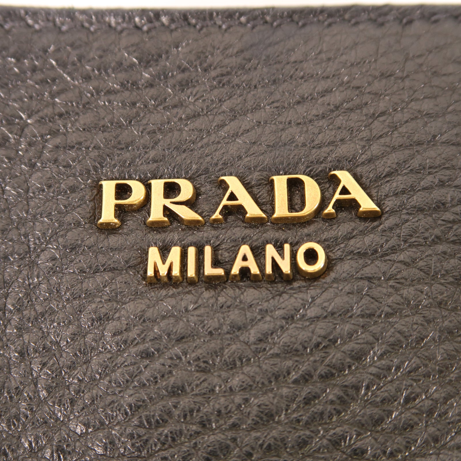 PRADA Cervo皮革Handbag金扣手挽袋