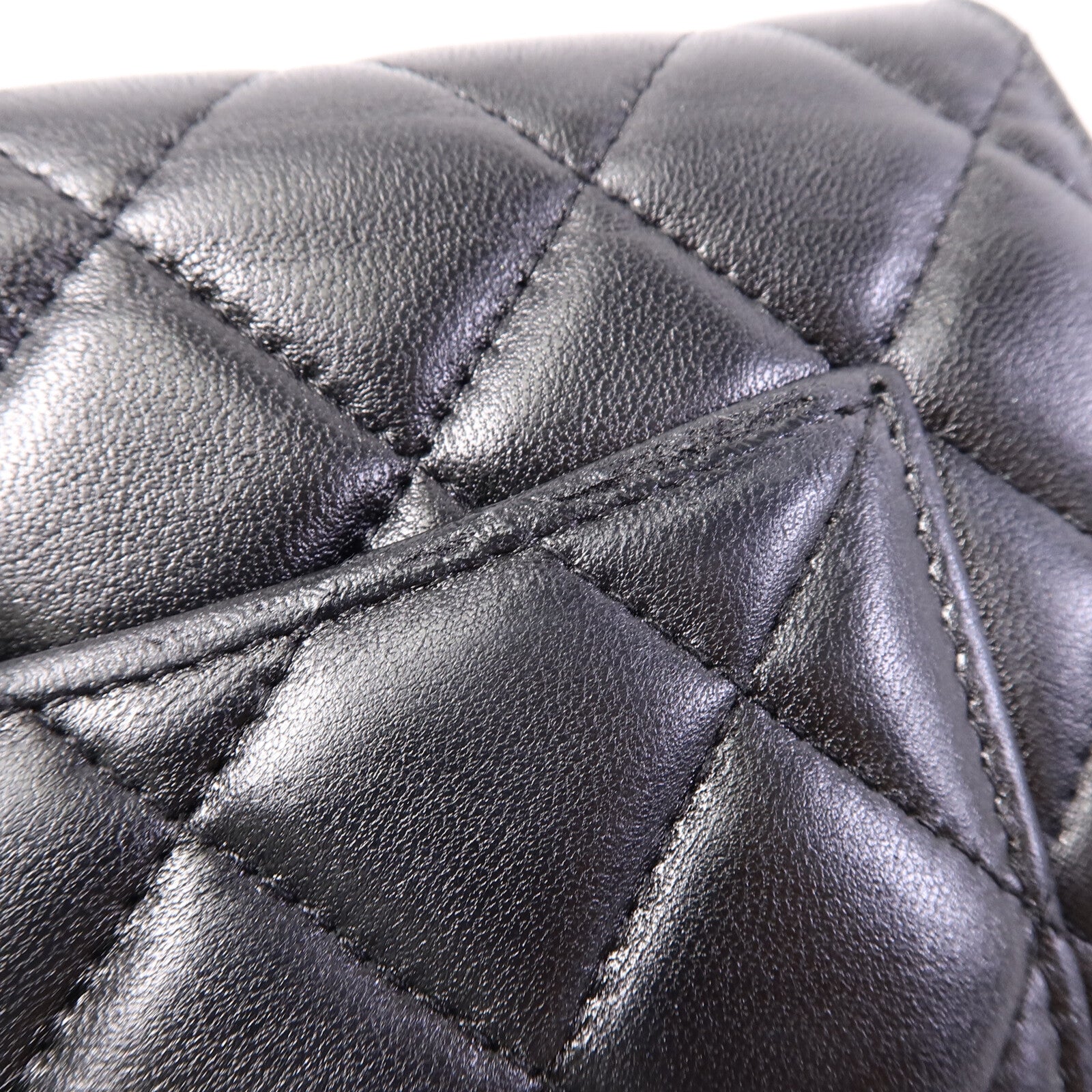 CHANEL 羊皮皮革Wallet On Chain W Gold Ball鏈帶肩背袋