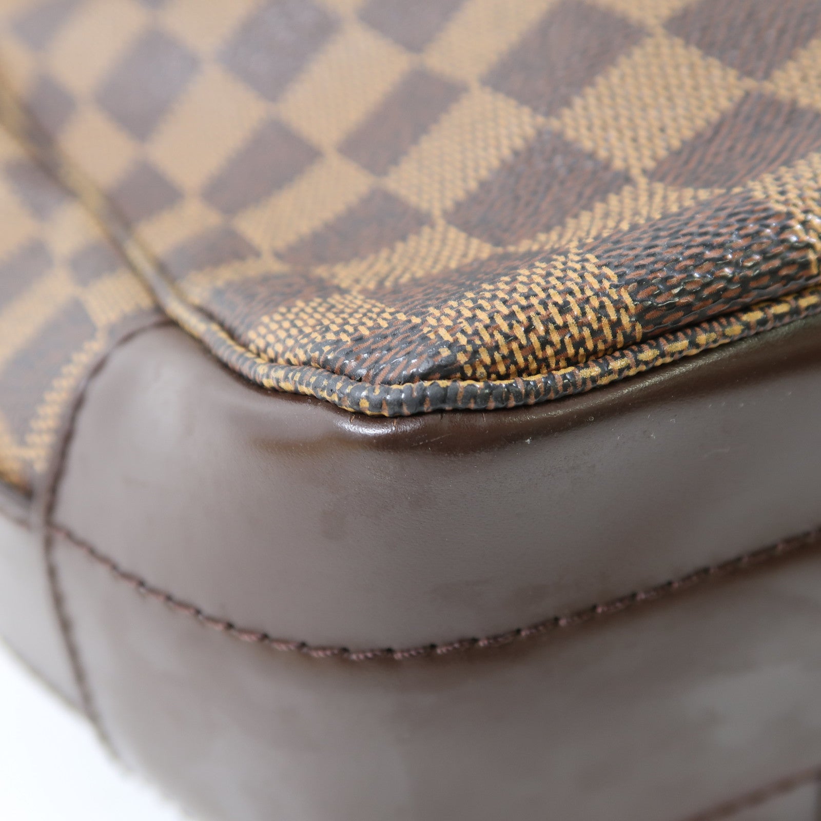LOUIS VUITTON Damier Ebene Bastille金扣肩背袋啡色