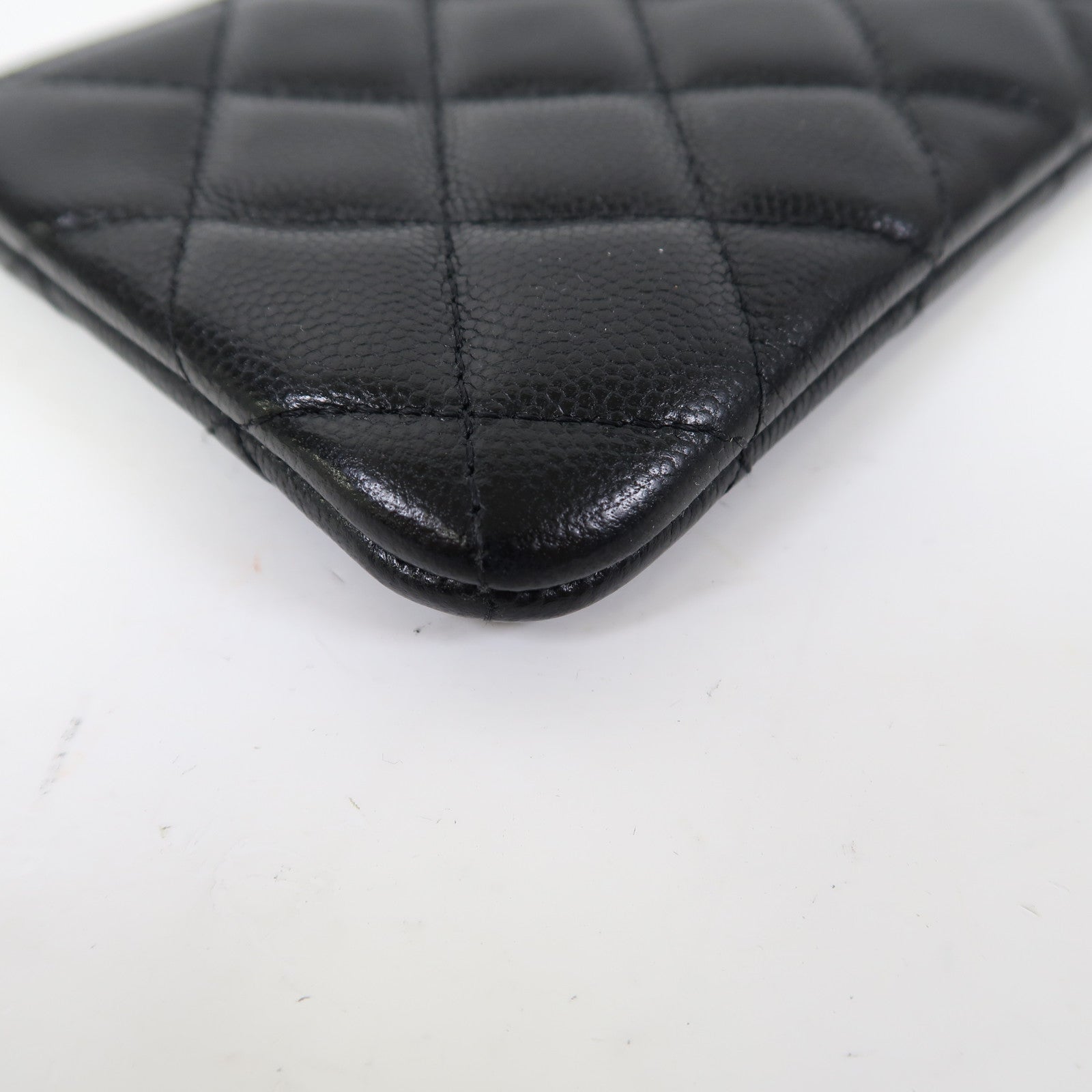 CHANEL 菱格牛皮皮革Mini Pouch金扣手拿包黑色