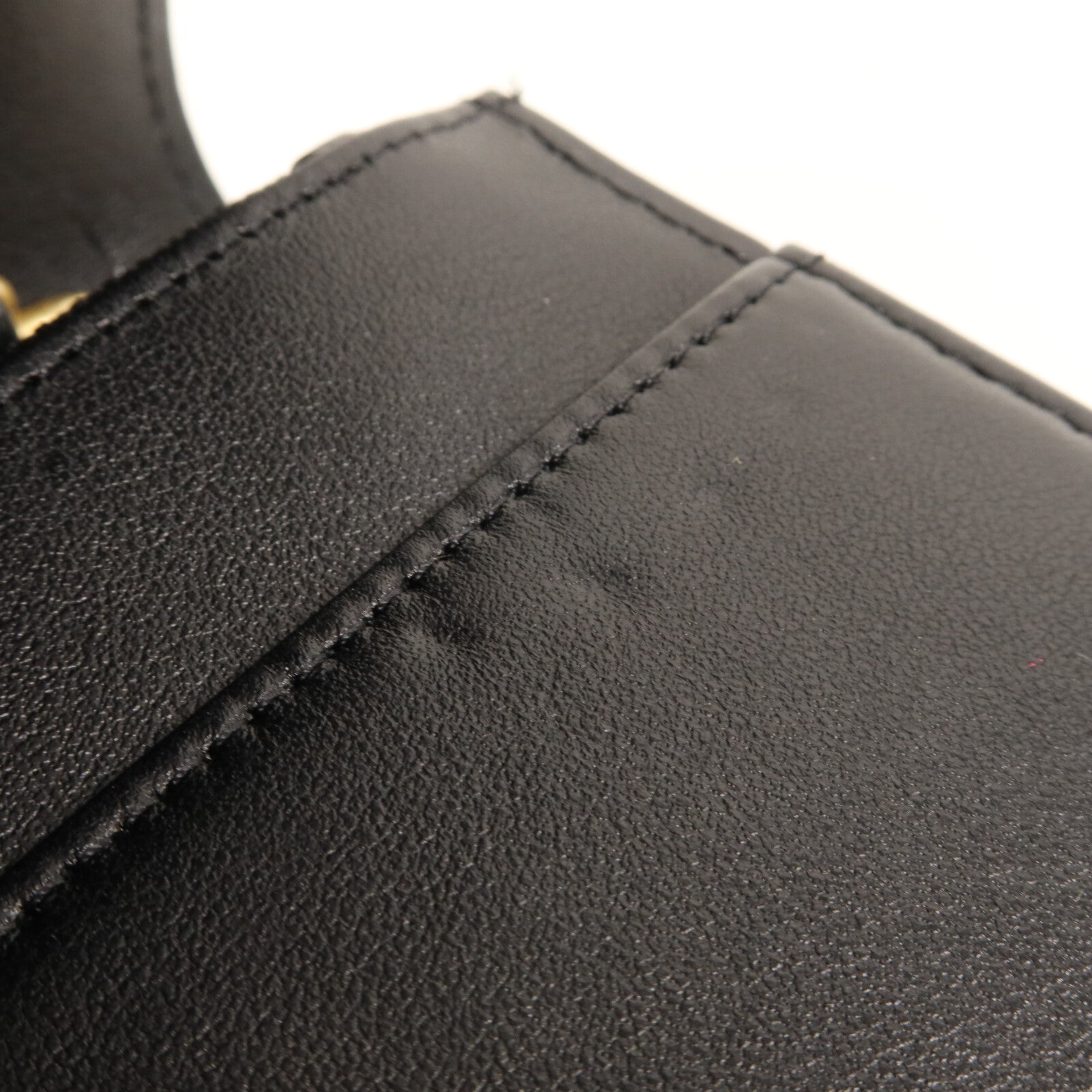 CHANEL 牛皮皮革Boy Wallet On Chain鏈帶肩背袋