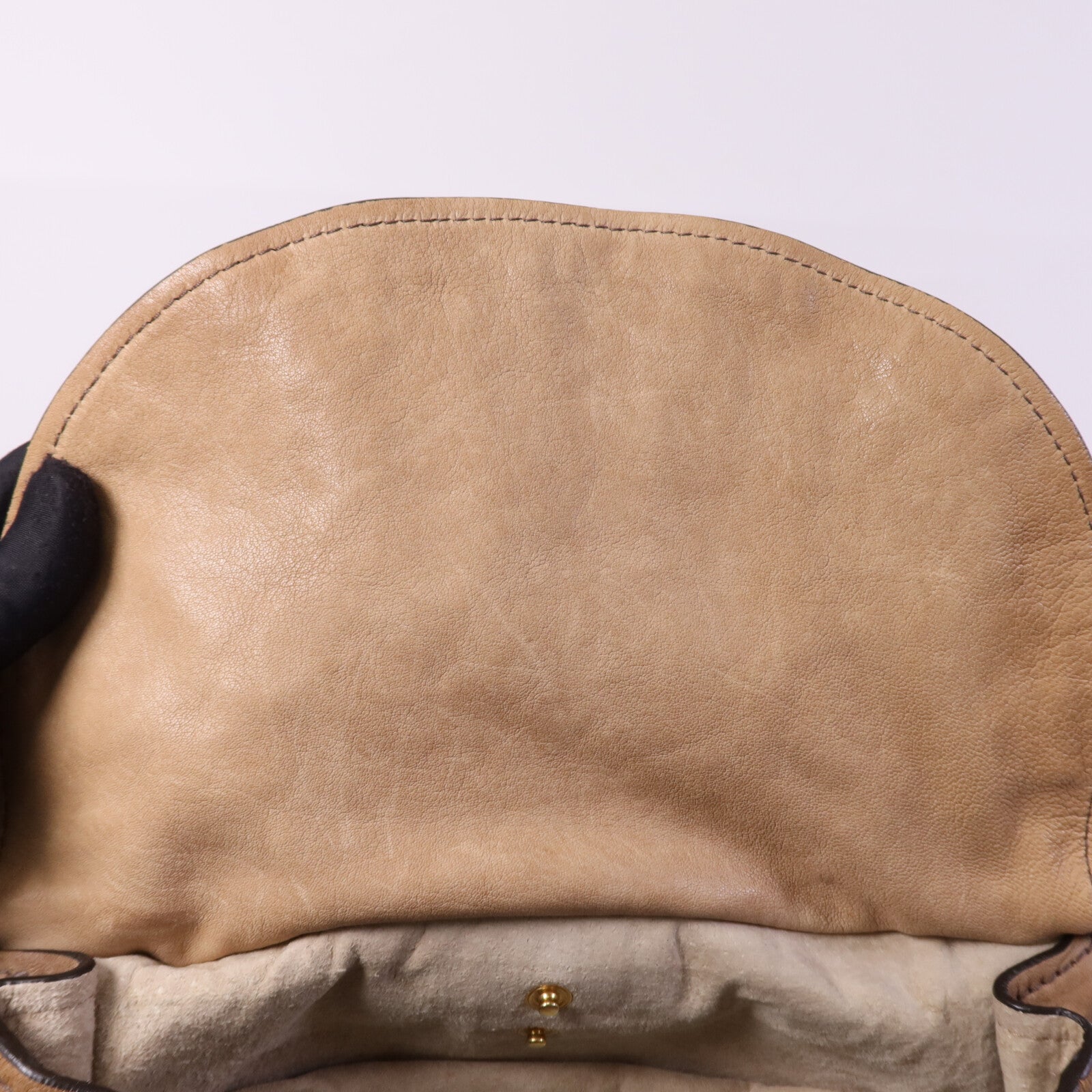 Miu Miu 牛皮皮革Shoulder Bag金扣肩背袋