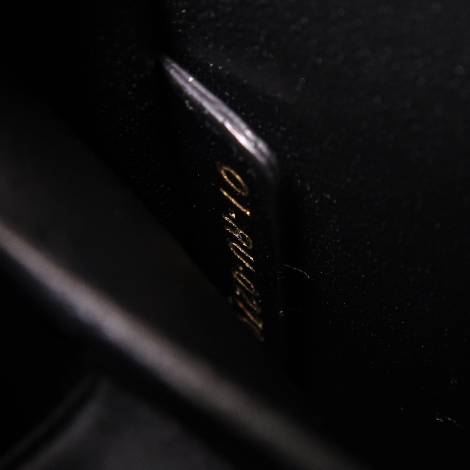 Dior 【激減優惠】牛皮皮革30 Montaigne金扣肩背袋