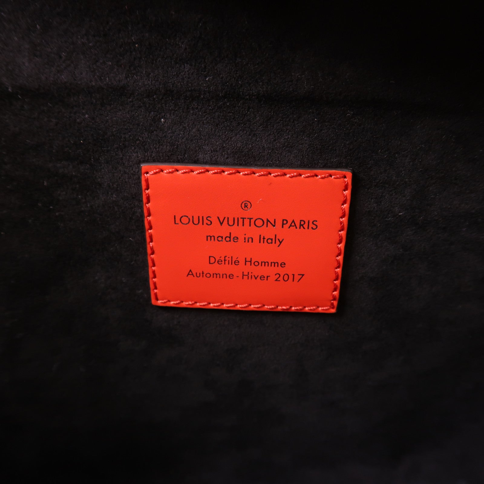 LOUIS VUITTON Epi LV X Supreme Crossbody銀扣腰包/肩背袋