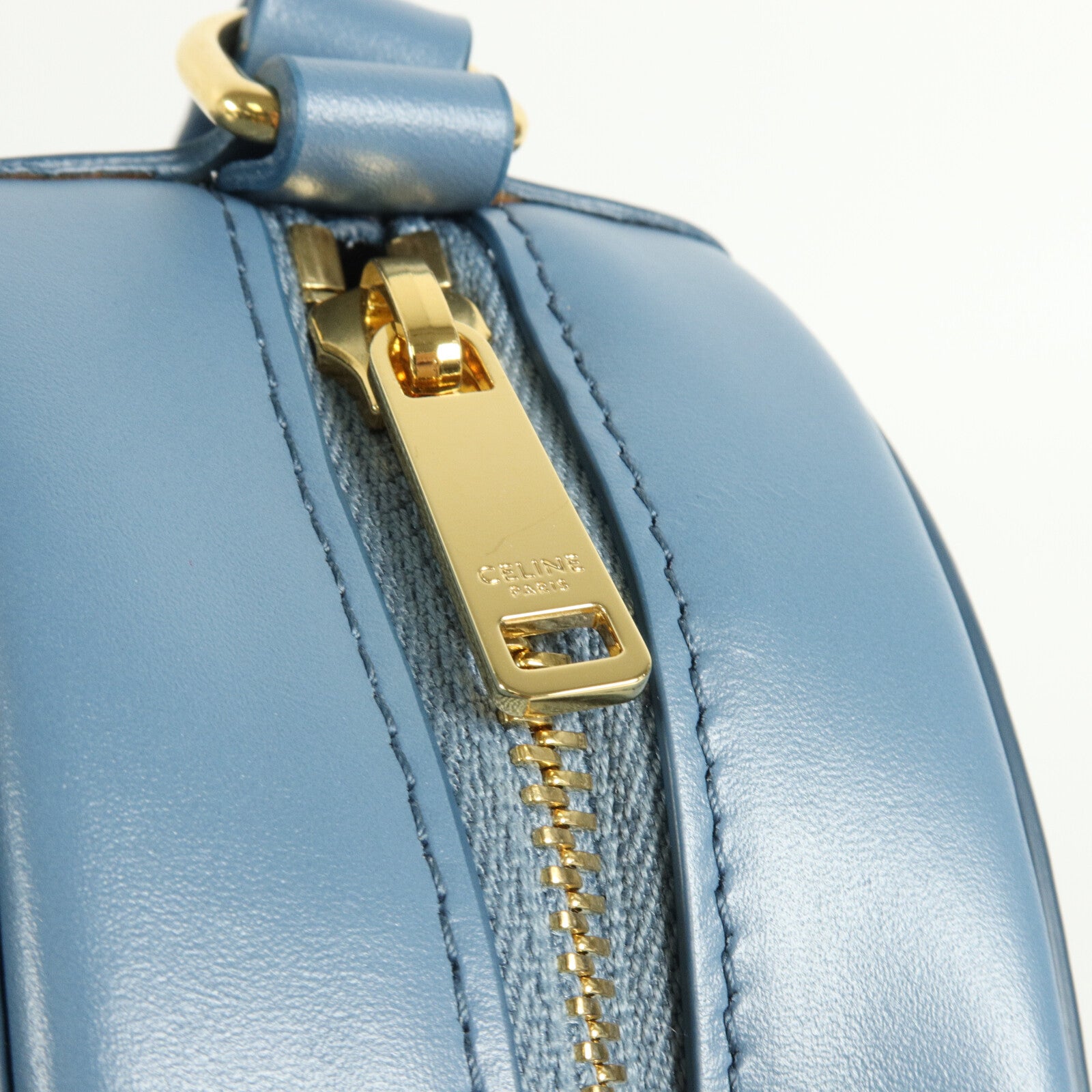 CELINE 牛皮皮革Cuir Triomphe Oval Purse肩背袋