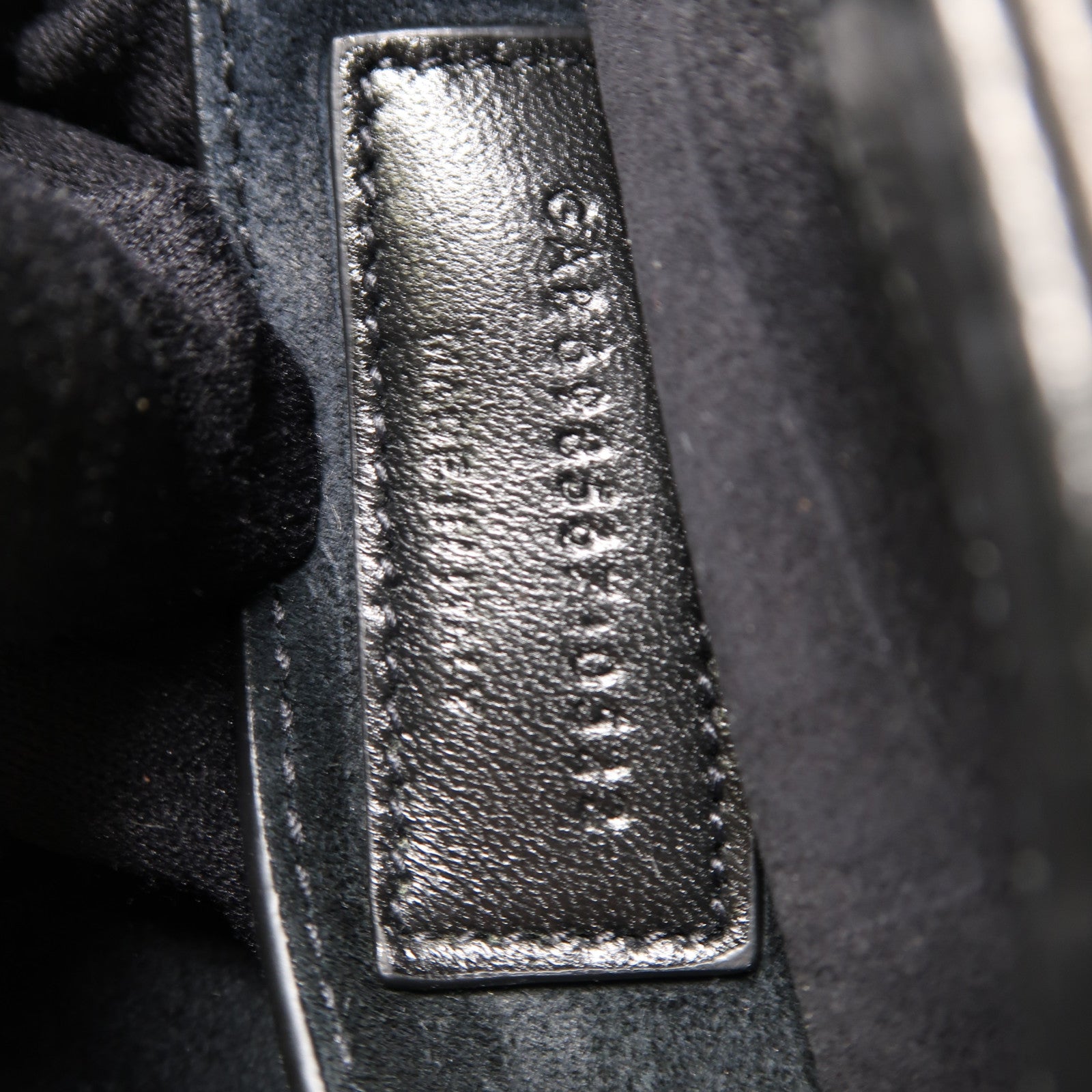 SAINT LAURENT 羊皮皮革LE57金扣肩背袋黑色