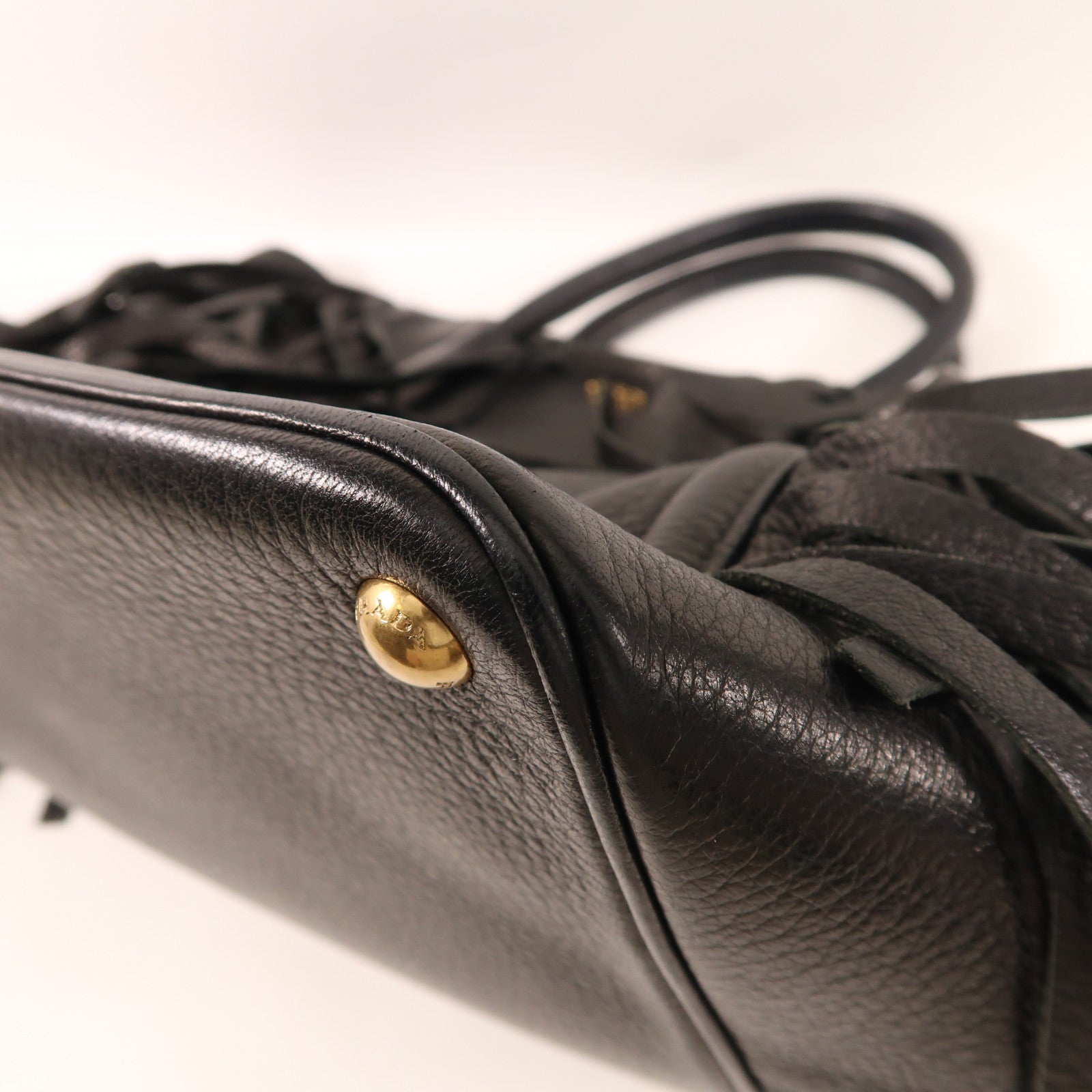 PRADA Cervo皮革Handbag金扣手挽袋