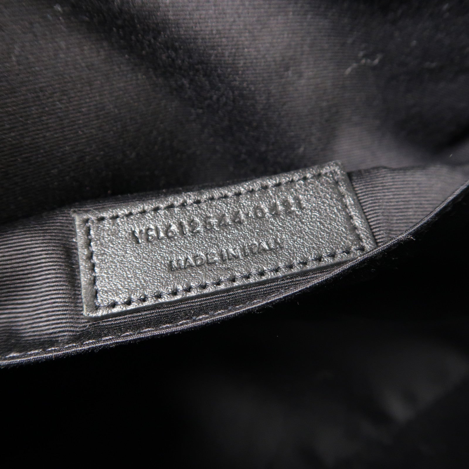 SAINT LAURENT 牛皮皮革Shoulder Bag金扣肩背袋黑色